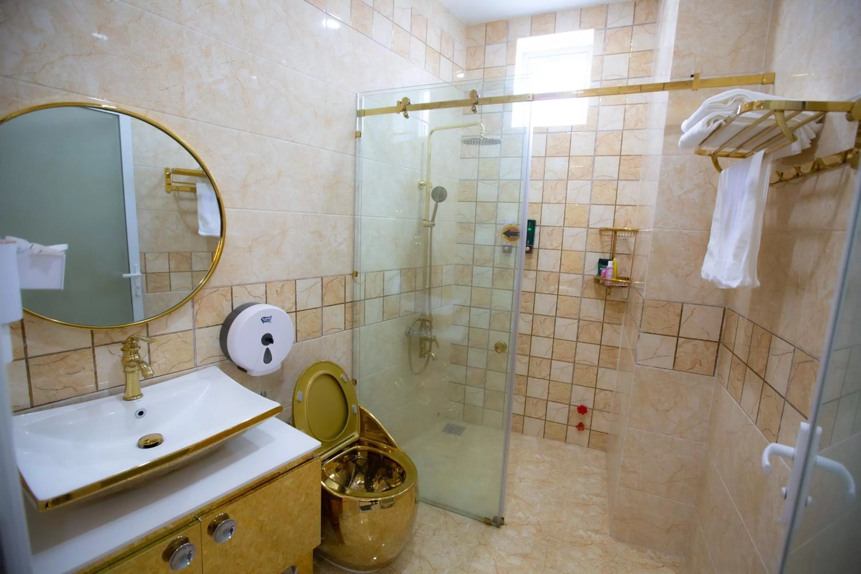 Shower in KING VILLA QUẢNG NGÃI