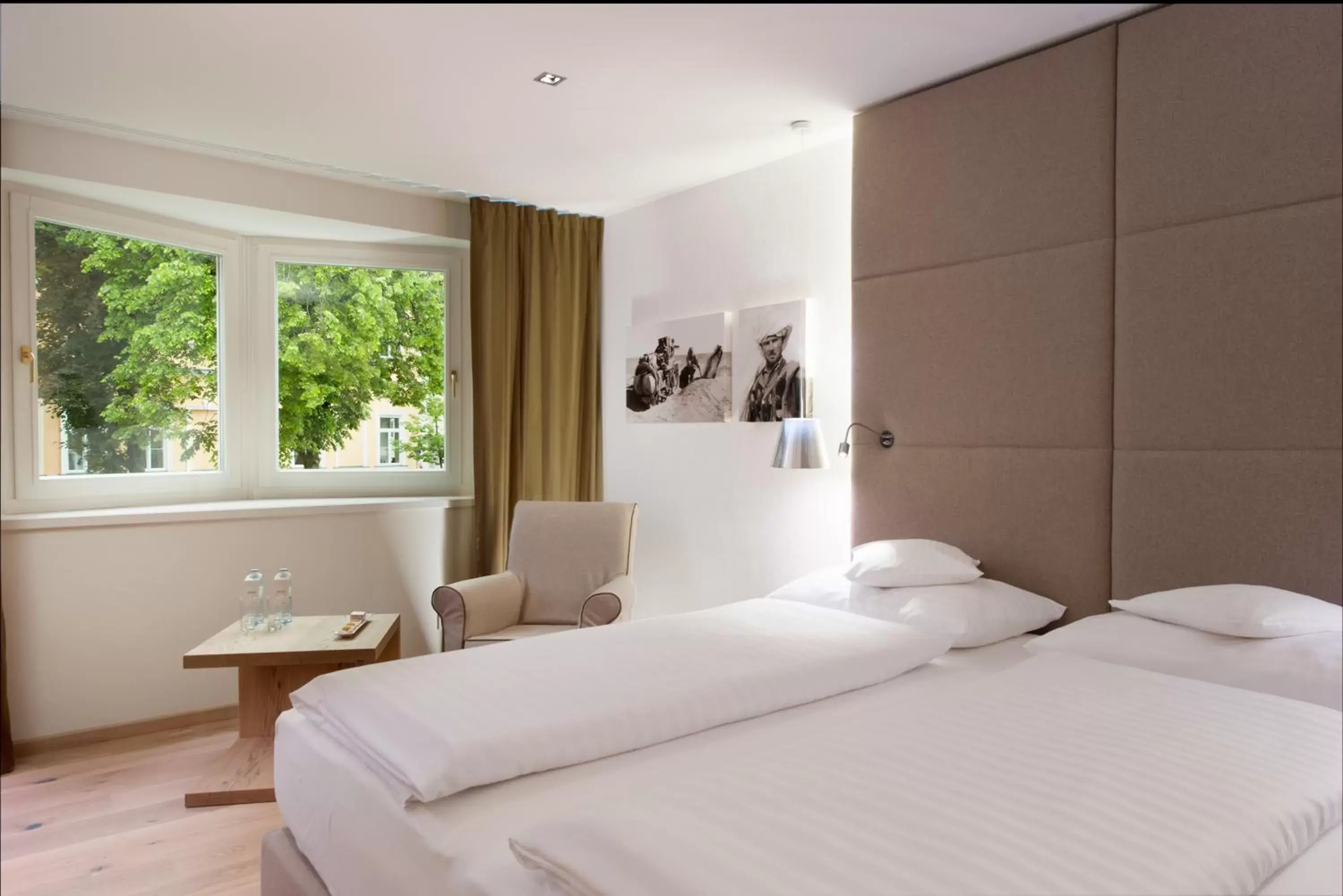 Deluxe Double Room with Park View and Balcony in Das Reisch Deluxe Double Room with Park View and Balcony in Das Reisch