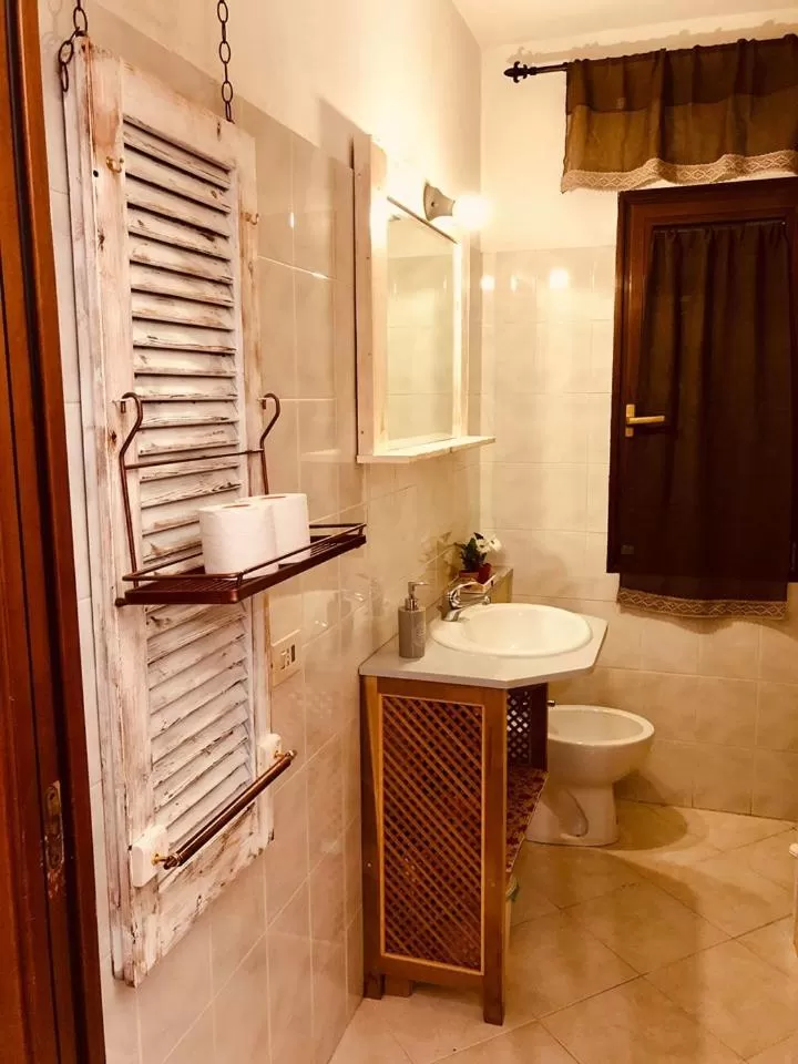 Bathroom in B&B Le Quattro Stagioni