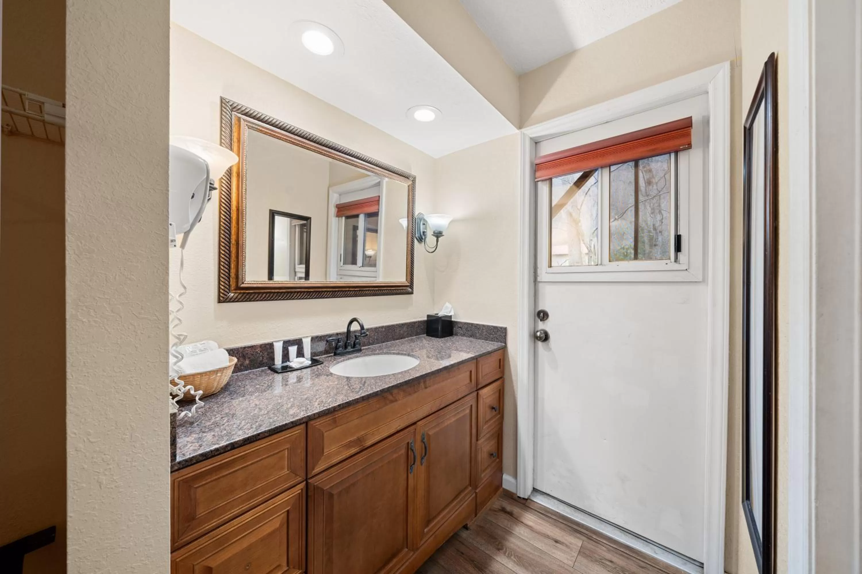 Shower in Jonathan Creek Inn and Villas