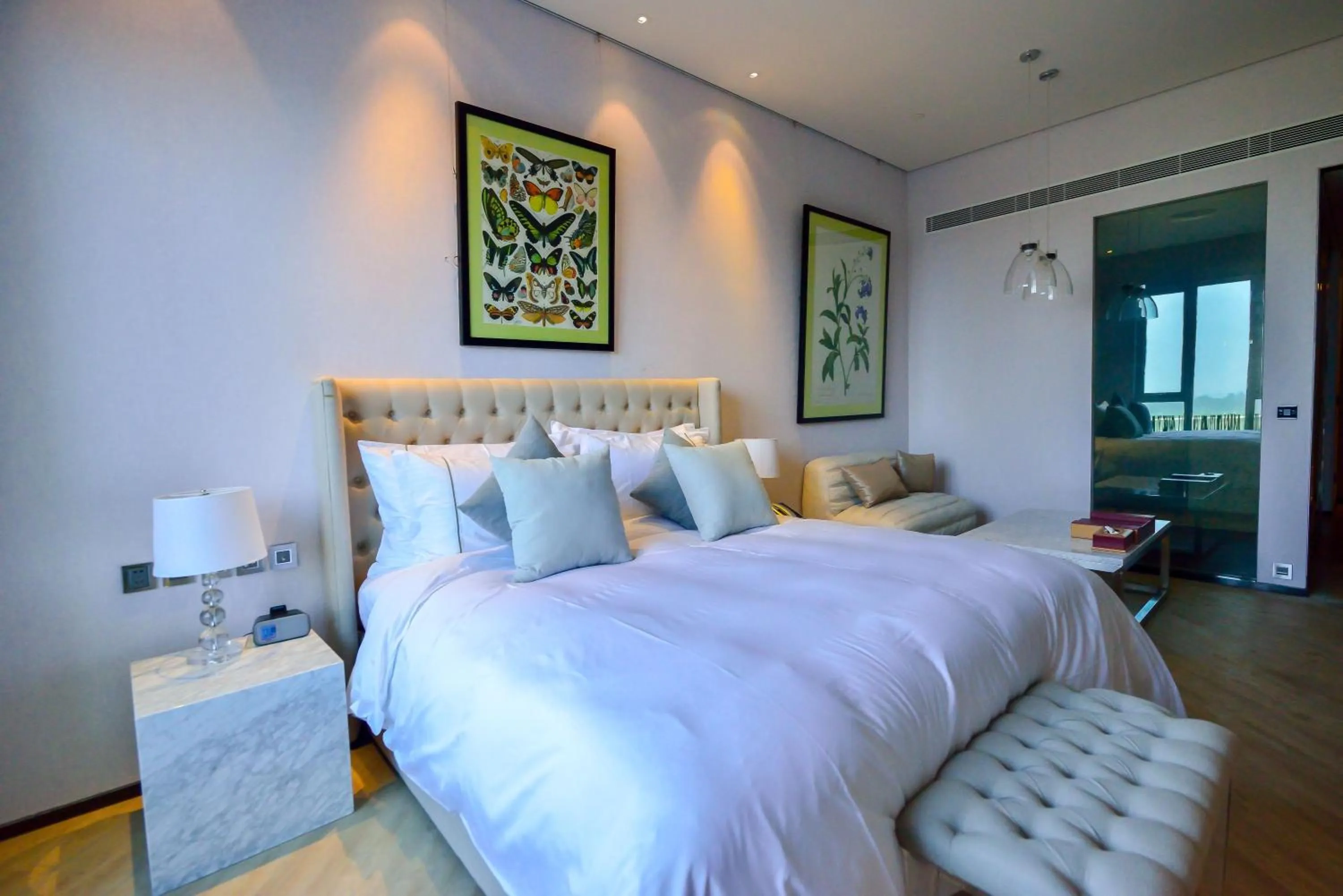 Photo of the whole room, Bed in Orient-Anyi international Hotel