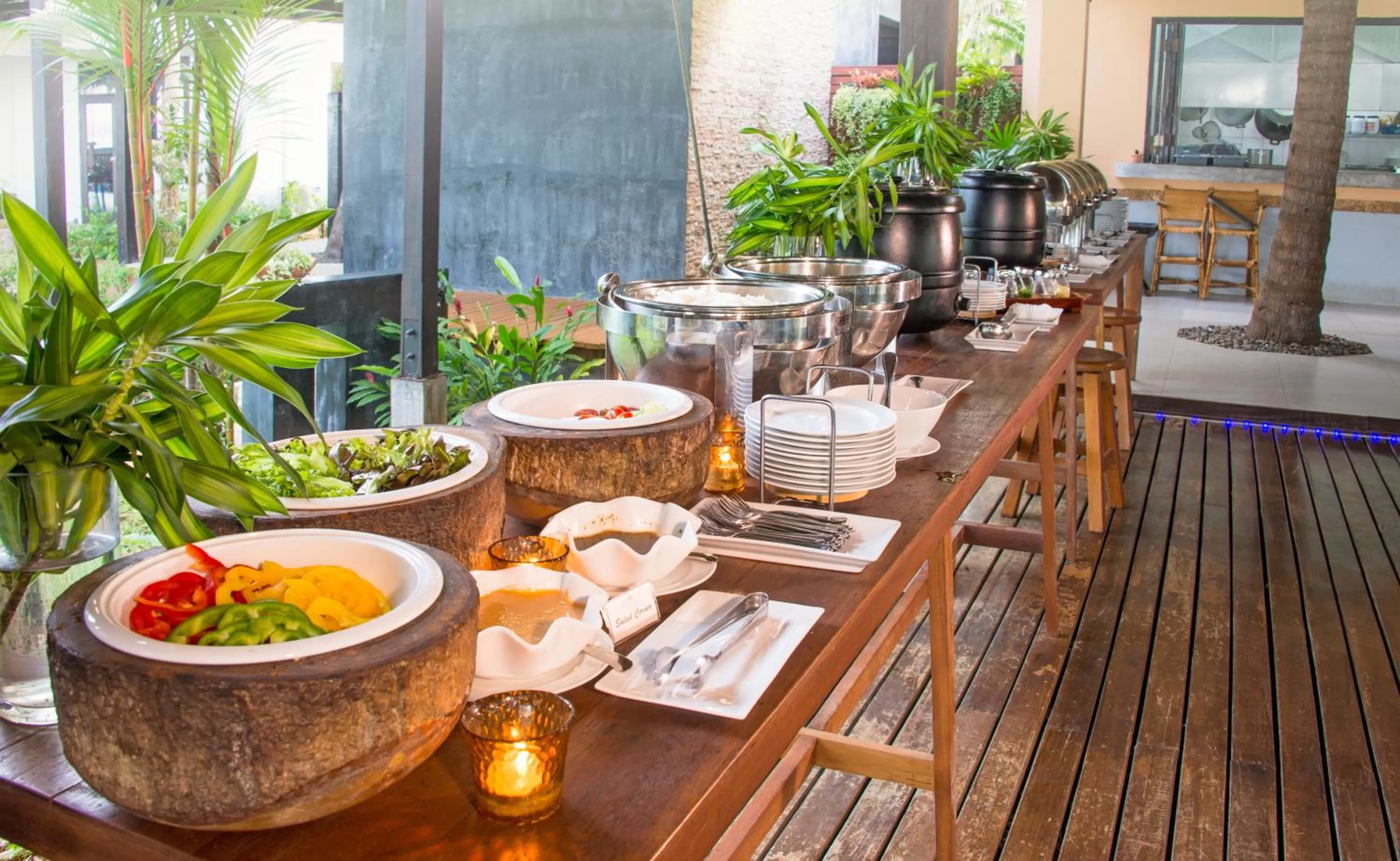 Breakfast in Islanda Hideaway Resort