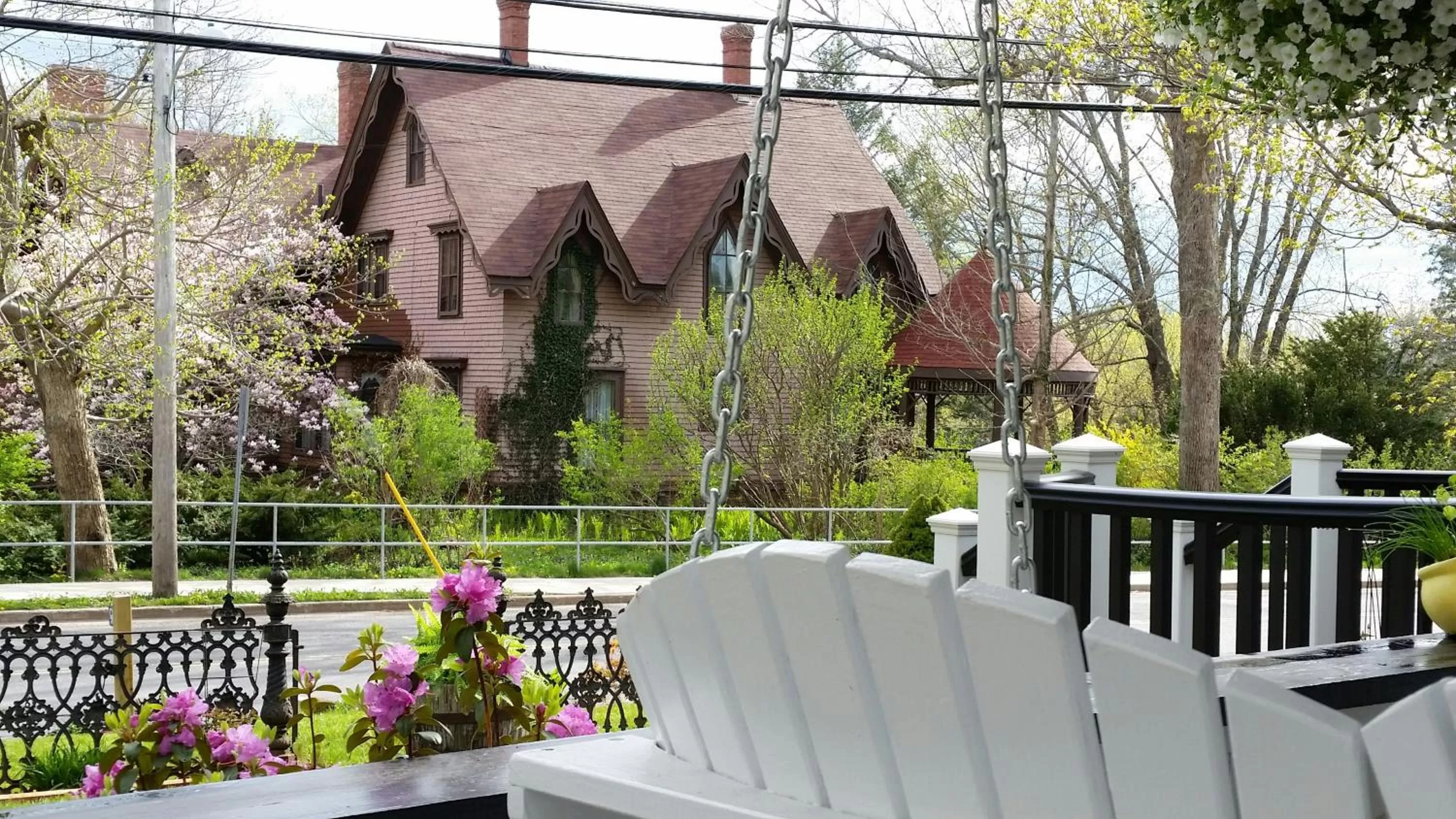 Garden view in Farmhouse Inn B&B