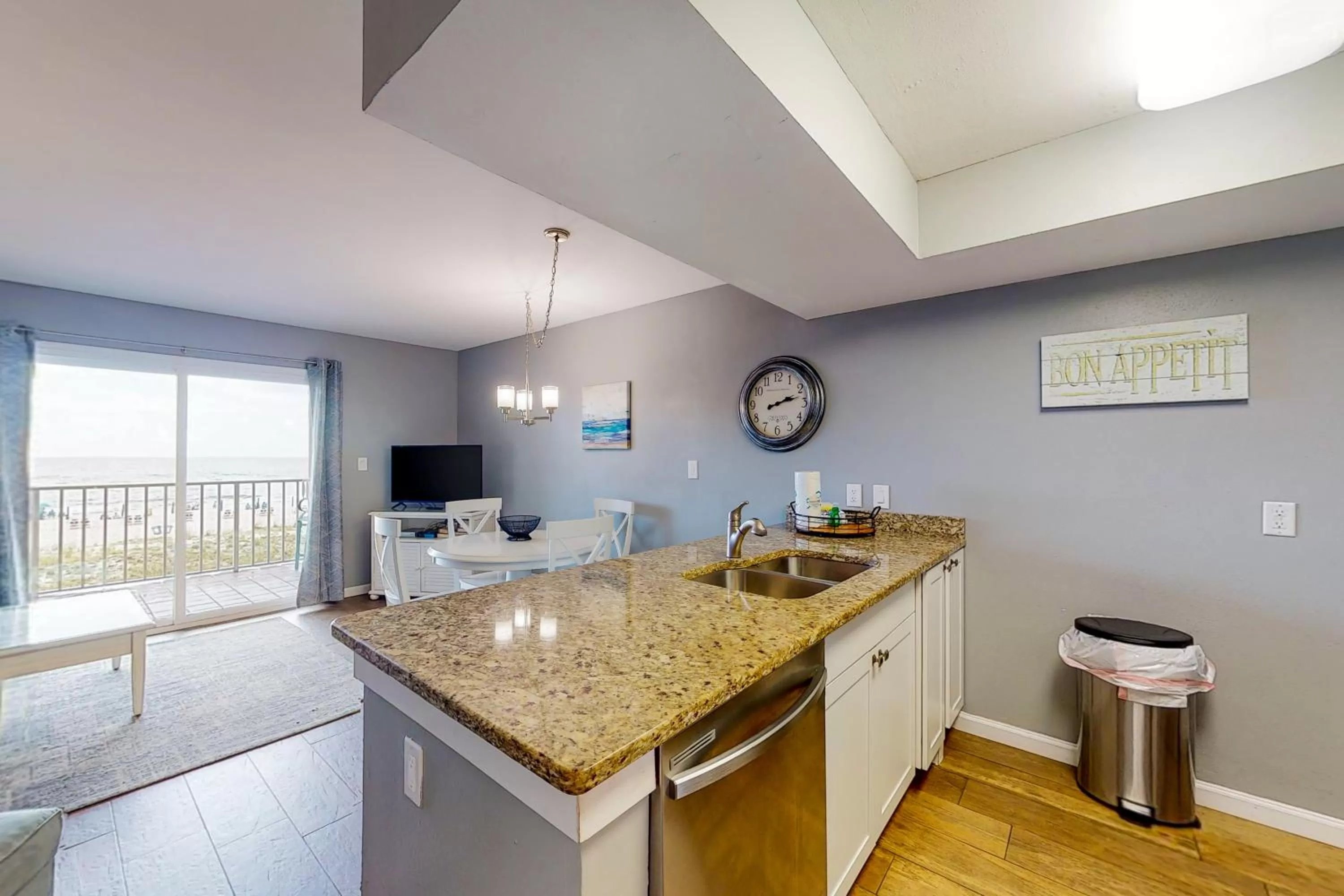 Kitchen/Kitchenette in Seacrest #202