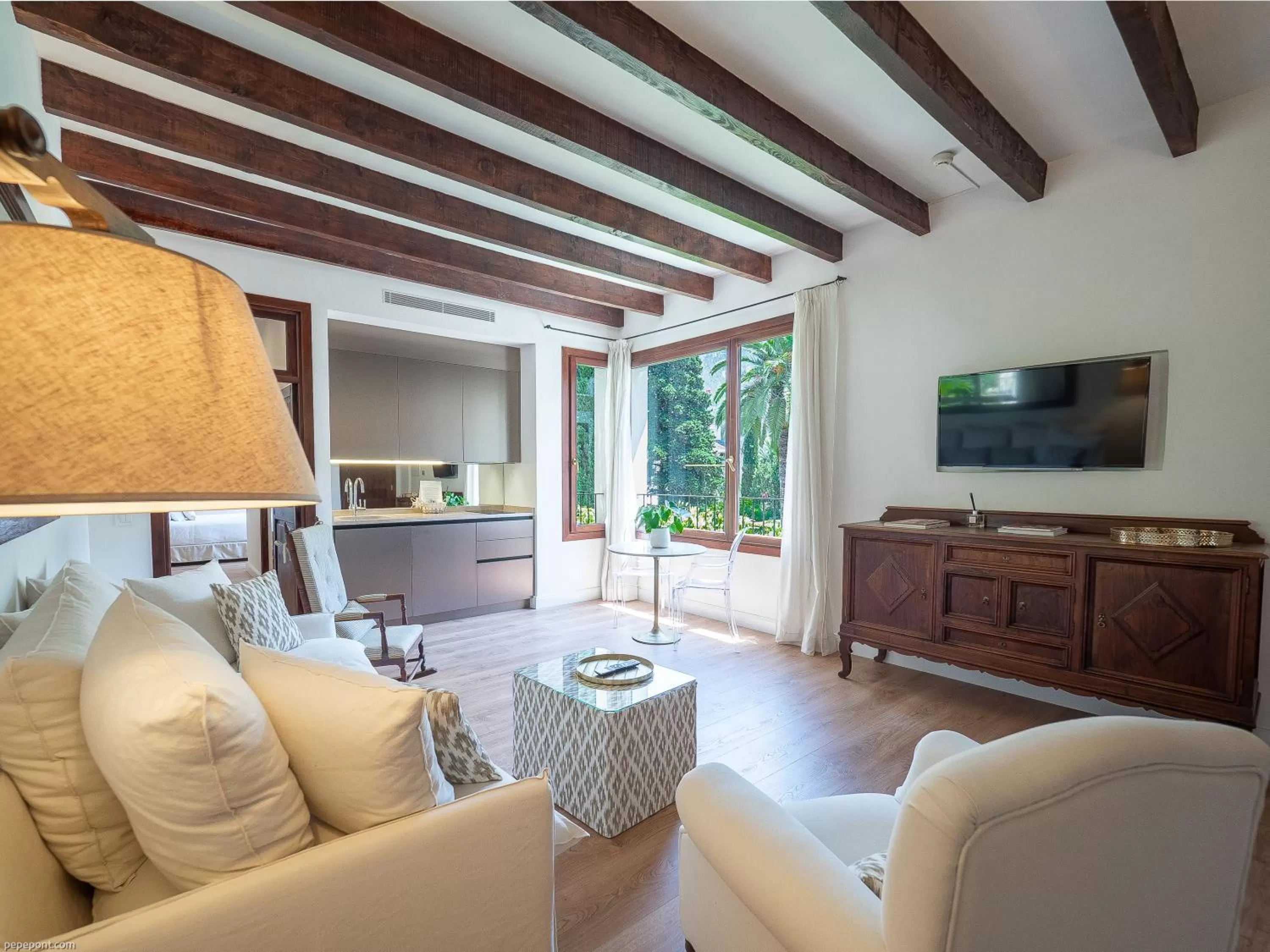 TV and multimedia in Ca'n Puig de Sòller