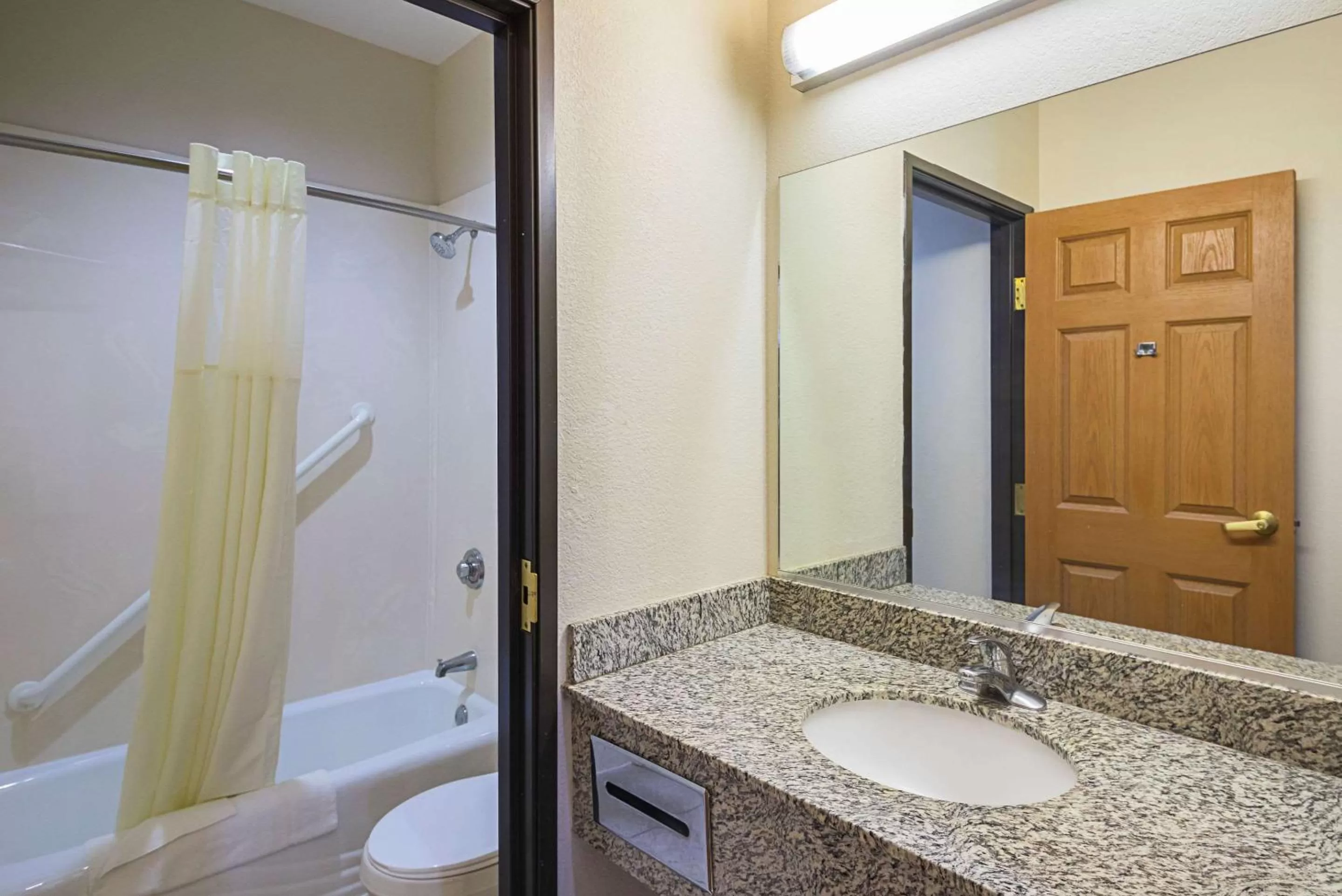 Bathroom in Quality Inn & Suites Lampasas
