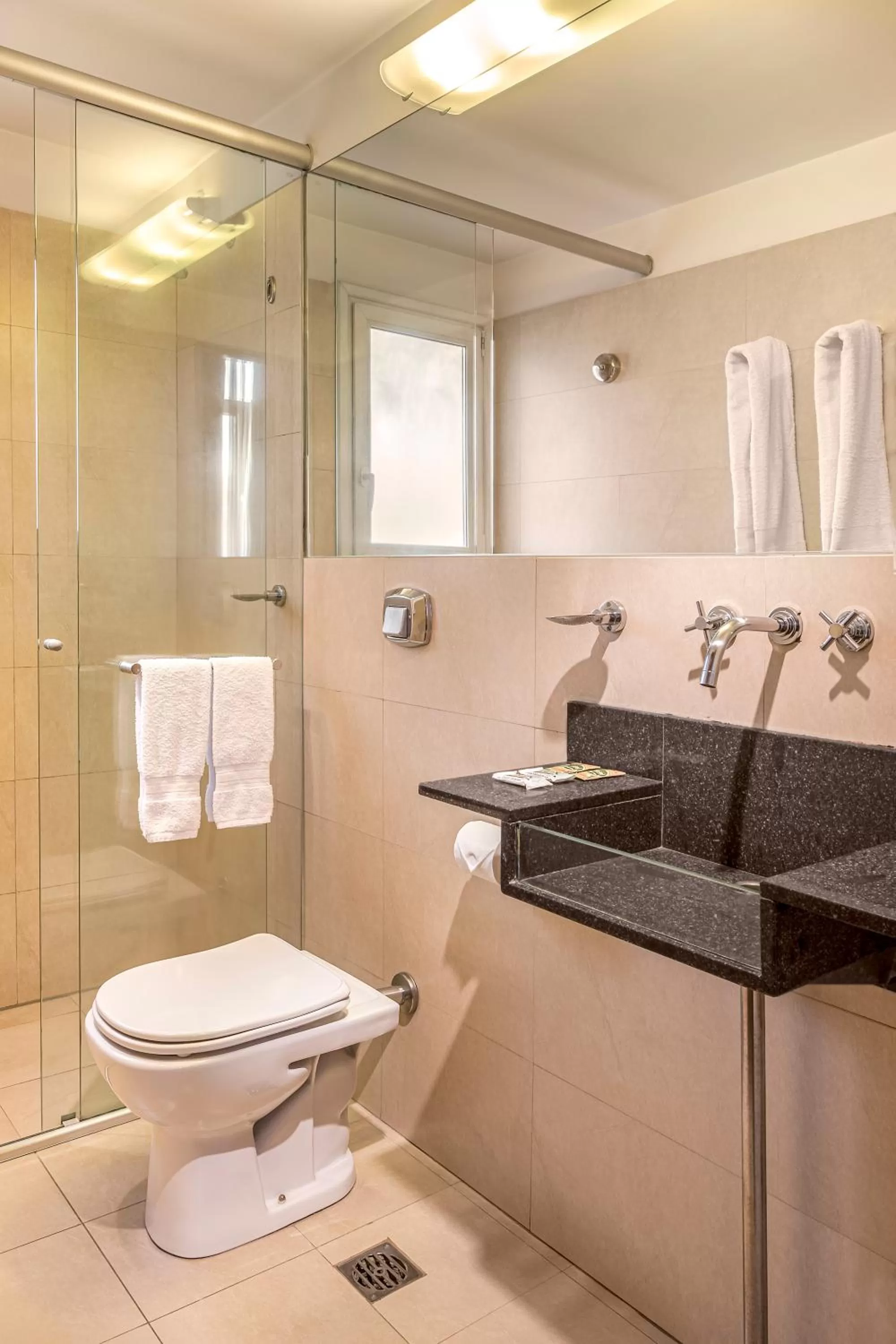 Bathroom in Gran Hotel Argentino