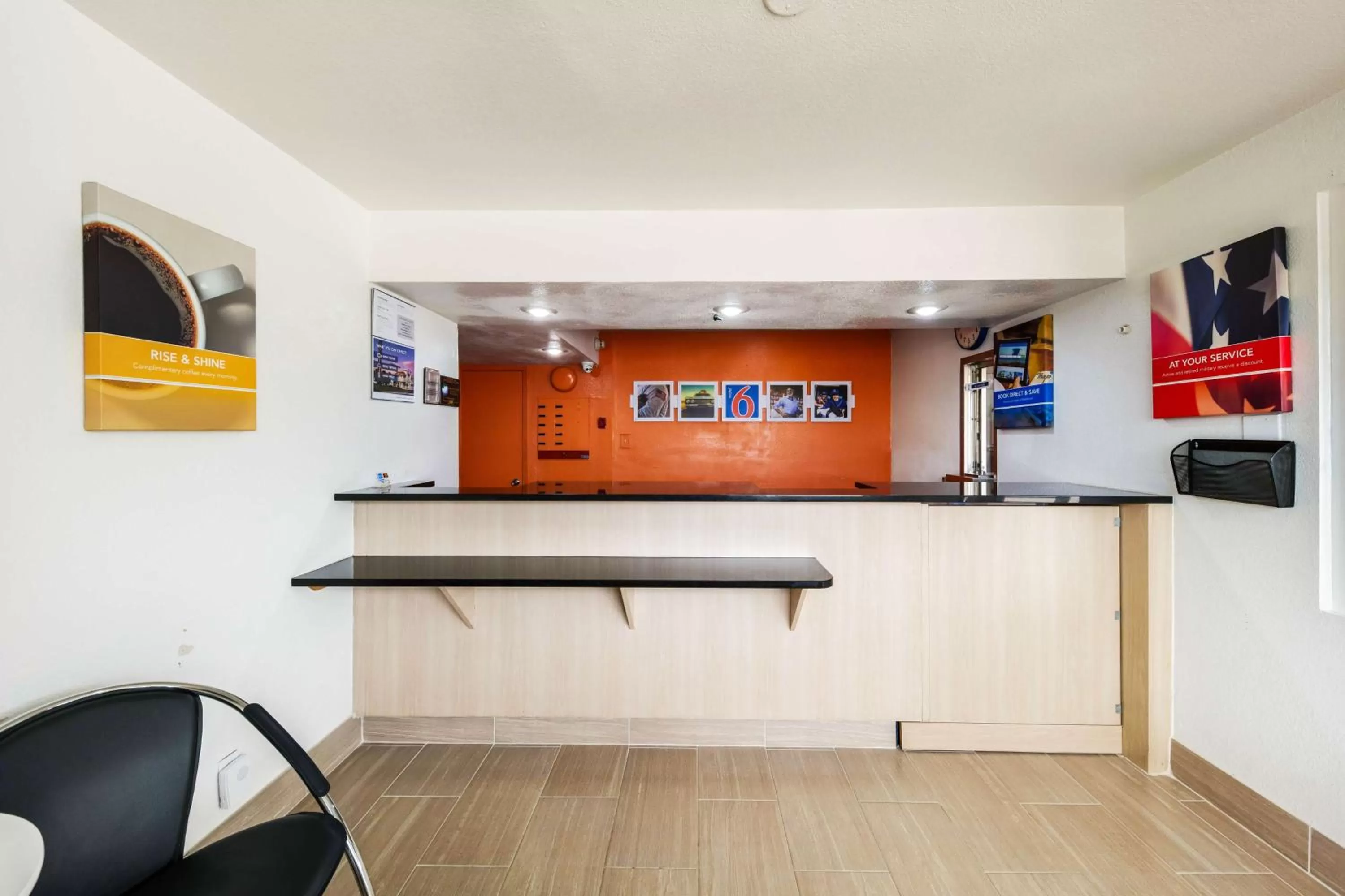 Lobby or reception in Motel 6-Greenville, TX