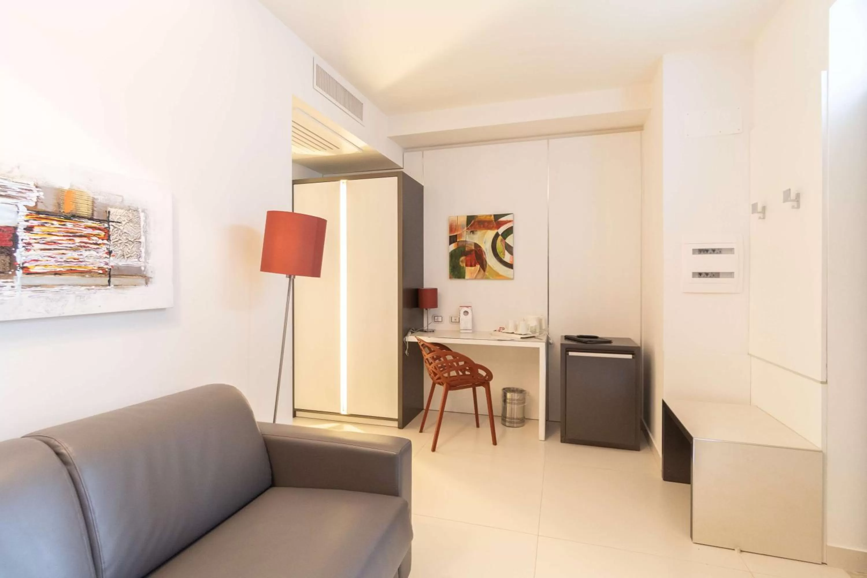 Photo of the whole room in Best Western Plus Hotel Perla Del Porto