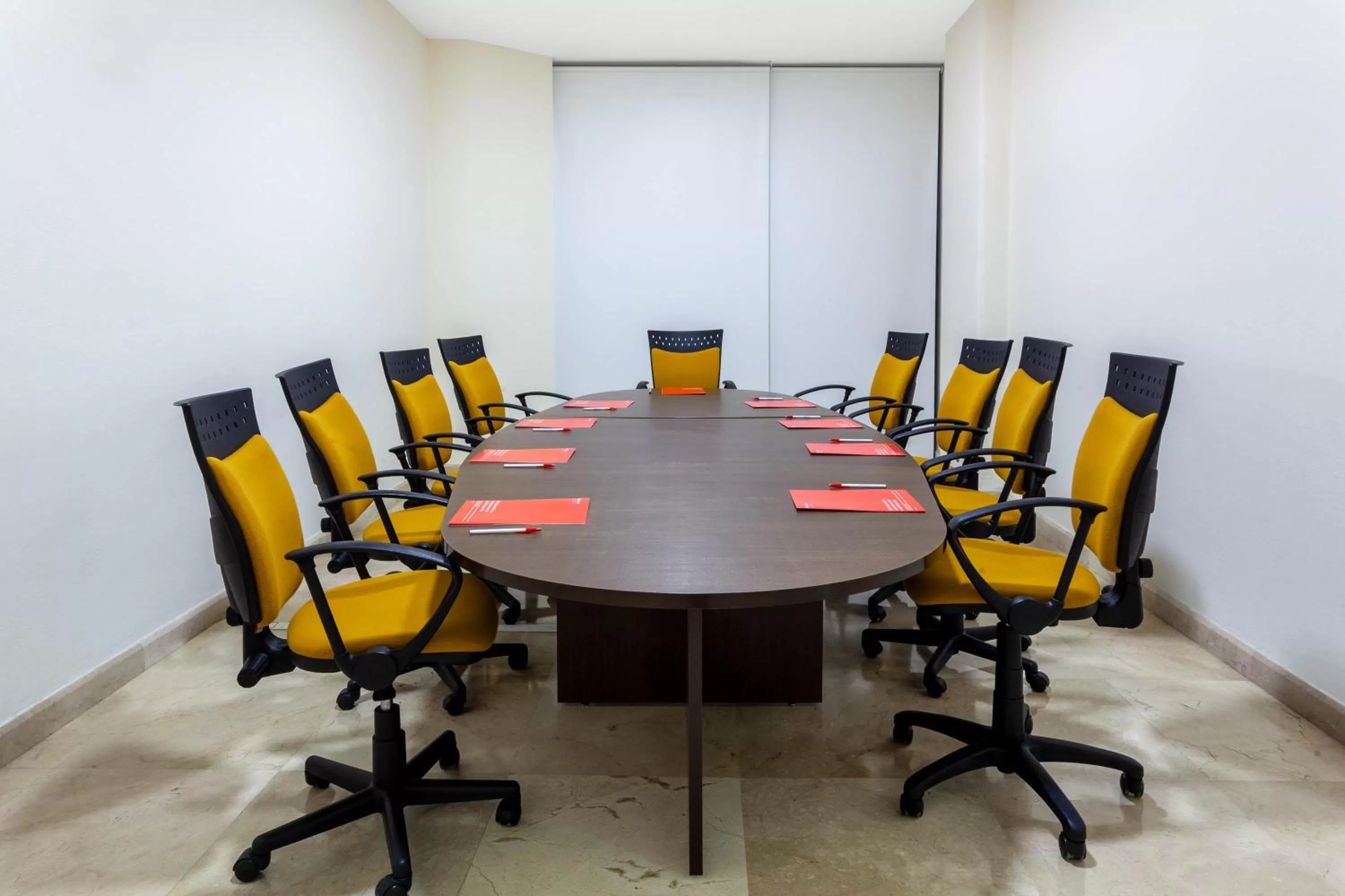 Meeting/conference room in Ramada Plaza by Wyndham Veracruz Boca del Rio