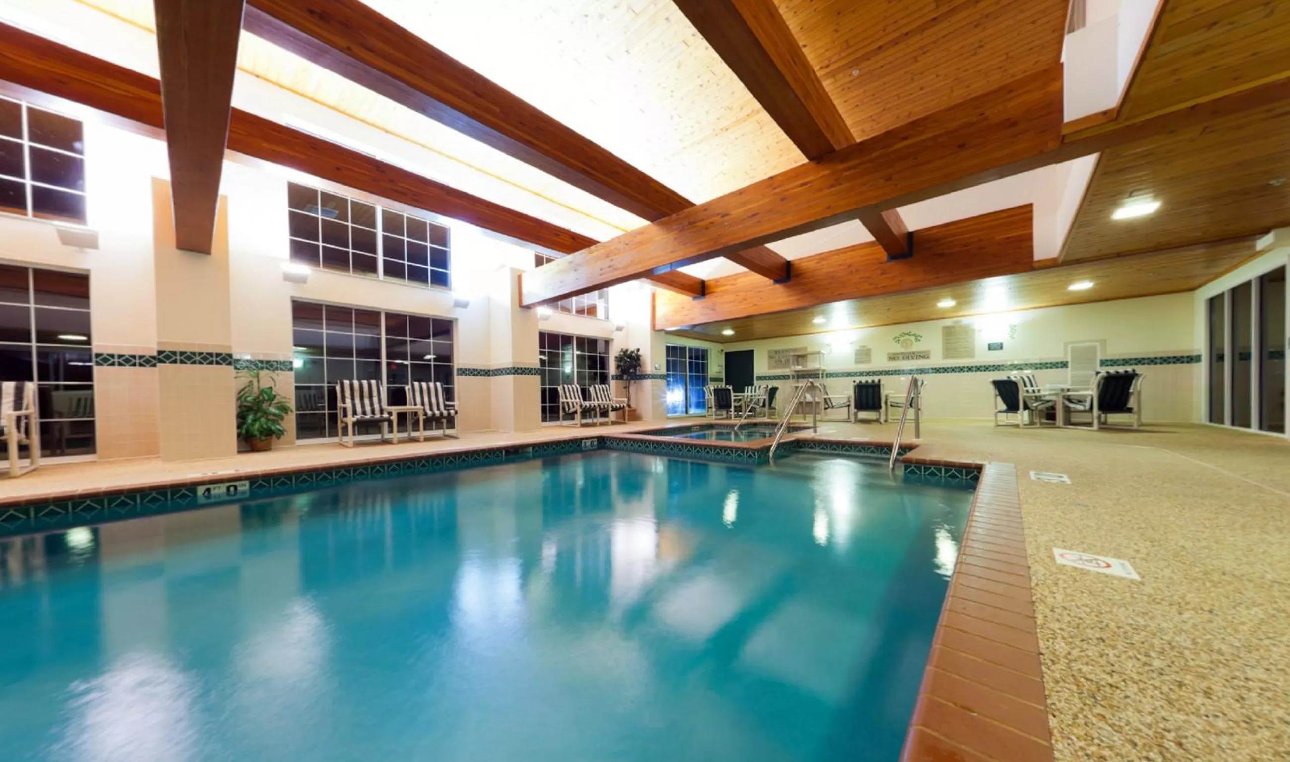 Swimming pool in Holiday Inn Express & Suites Port Washington by IHG