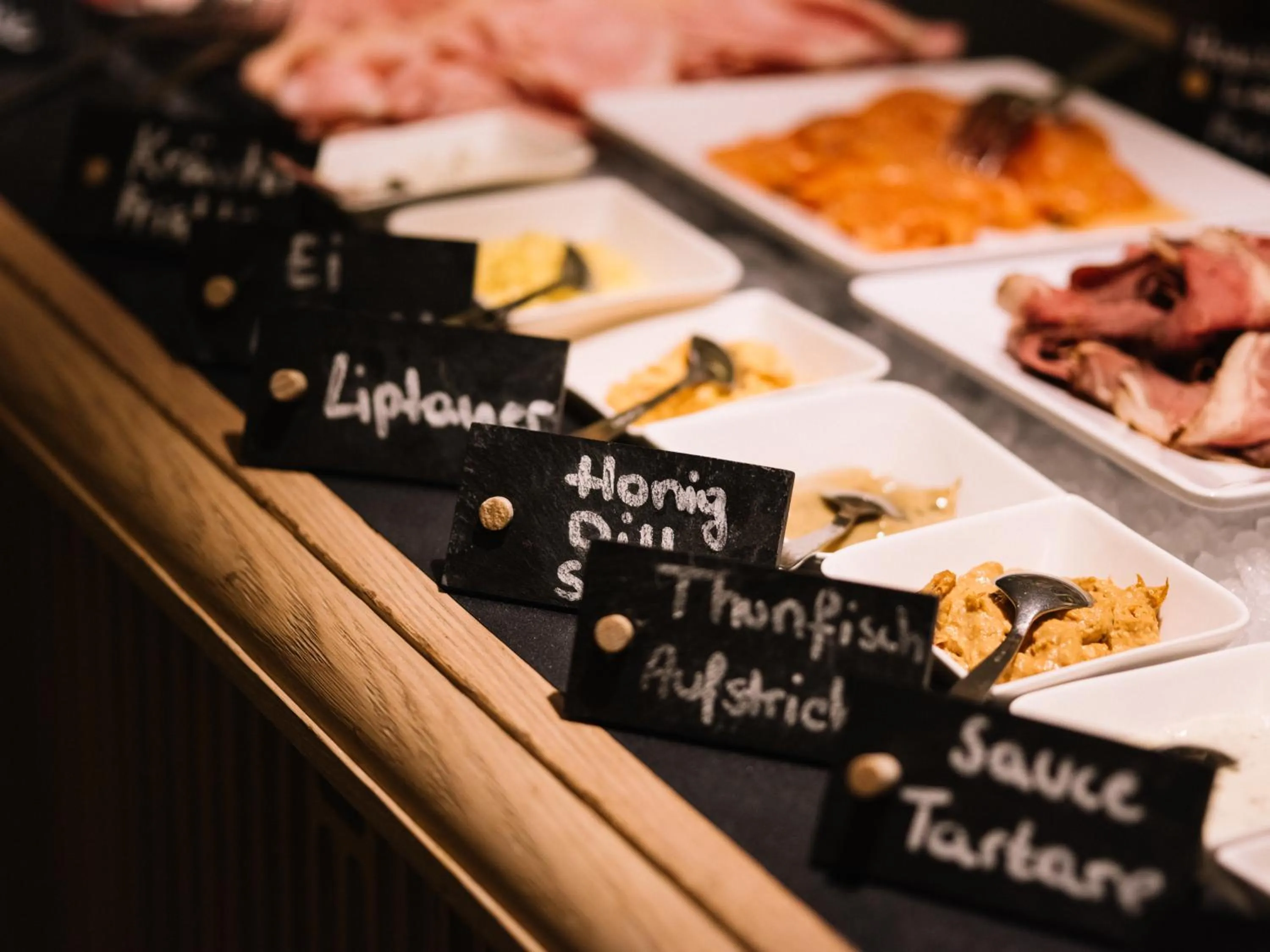 Breakfast in artHotel Blaue Gans