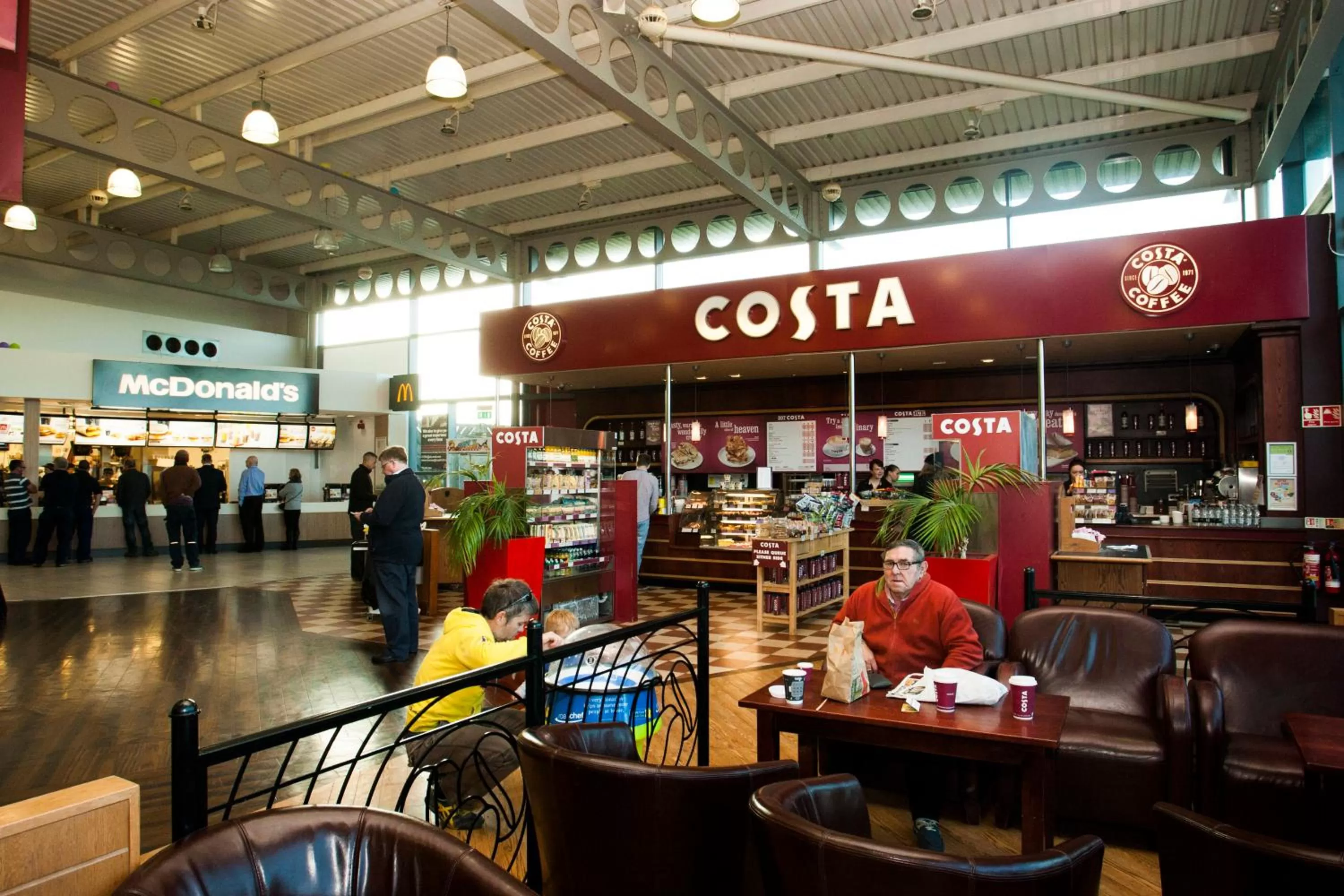 Food and drinks in Days Inn Tewkesbury