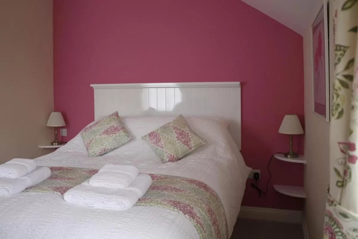 Photo of the whole room, Bed in The Anchor Inn