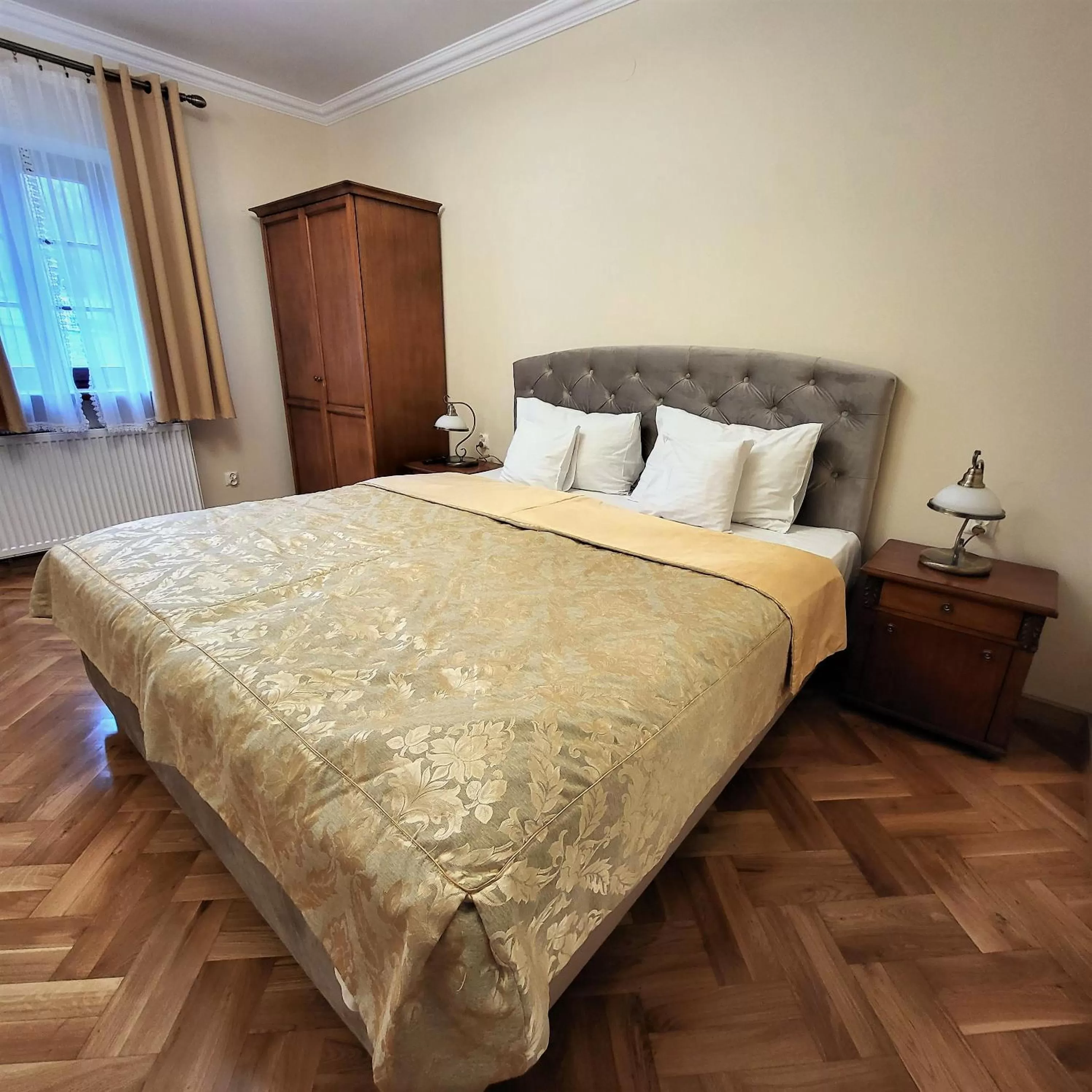 Bedroom, Bed in Hotel Sarmata Zespół Dworski