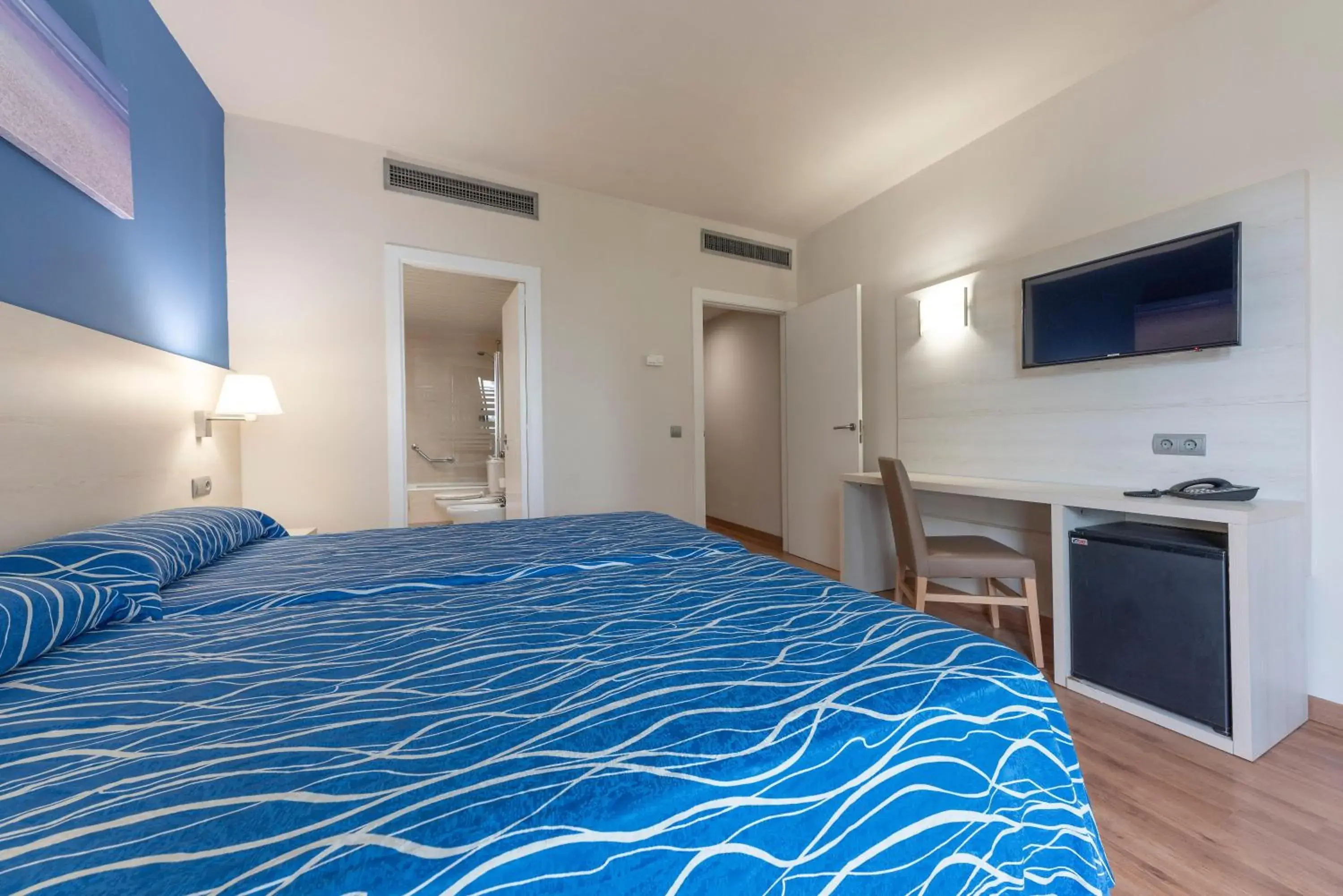 Family Room (2 Adults + 2 Children) in Hotel Best Delta Family Room (2 Adults + 2 Children) in Hotel Best Delta