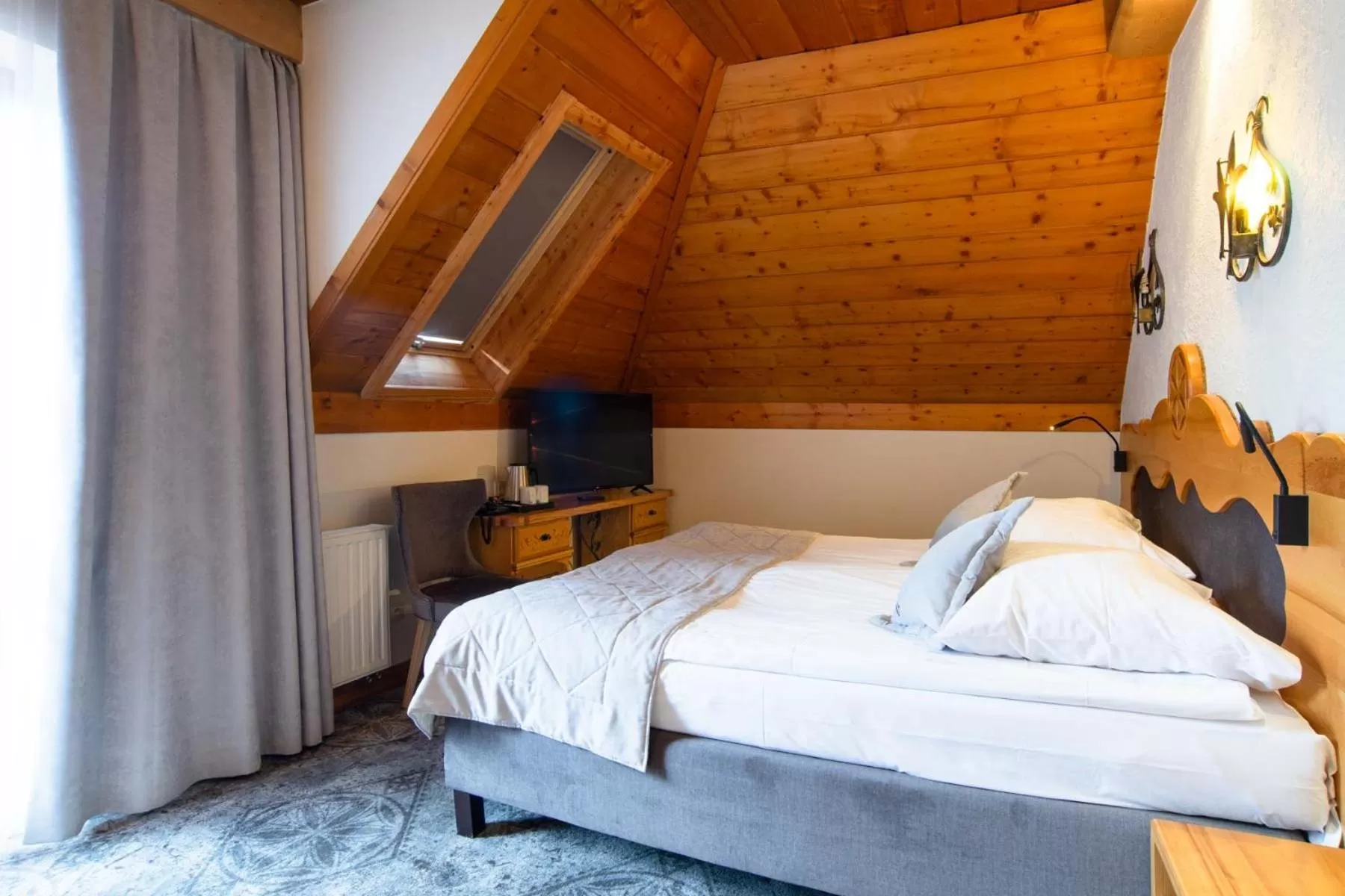 Photo of the whole room, Bed in Hotel Sabała