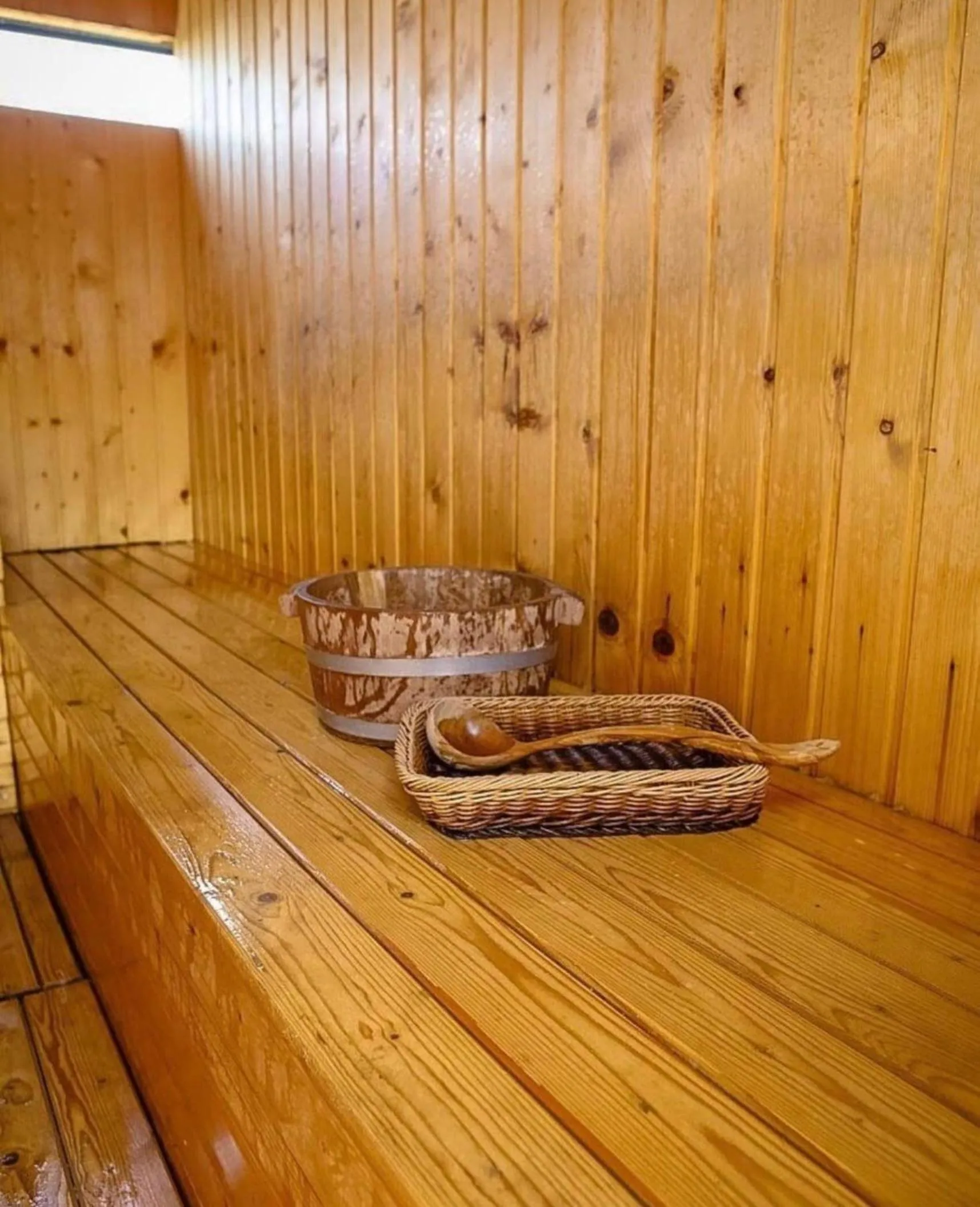 Sauna in Blu Cabin Ari Stylish Gay Poshtel