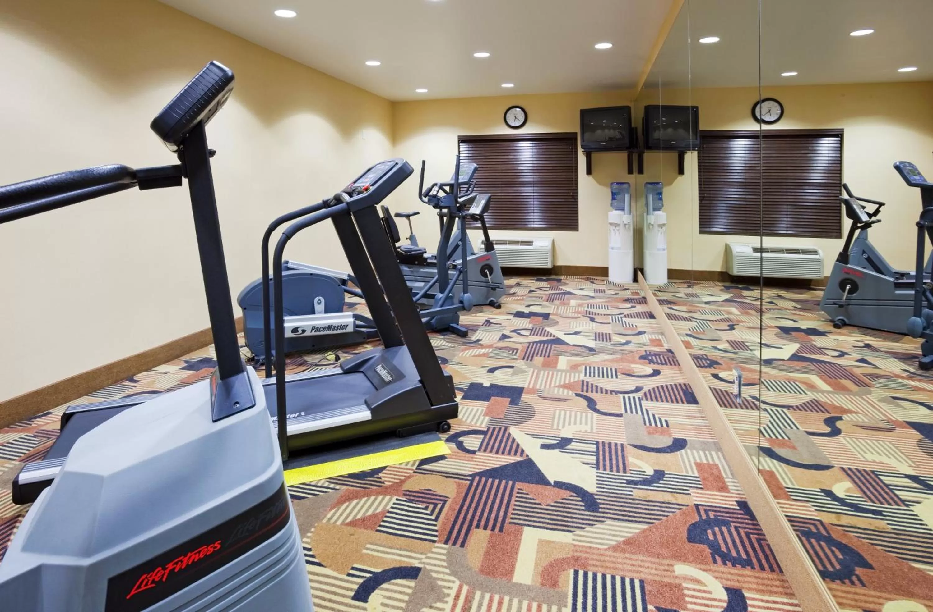 Fitness centre/facilities in Holiday Inn Express Hotel & Suites Sioux Falls-Brandon by IHG