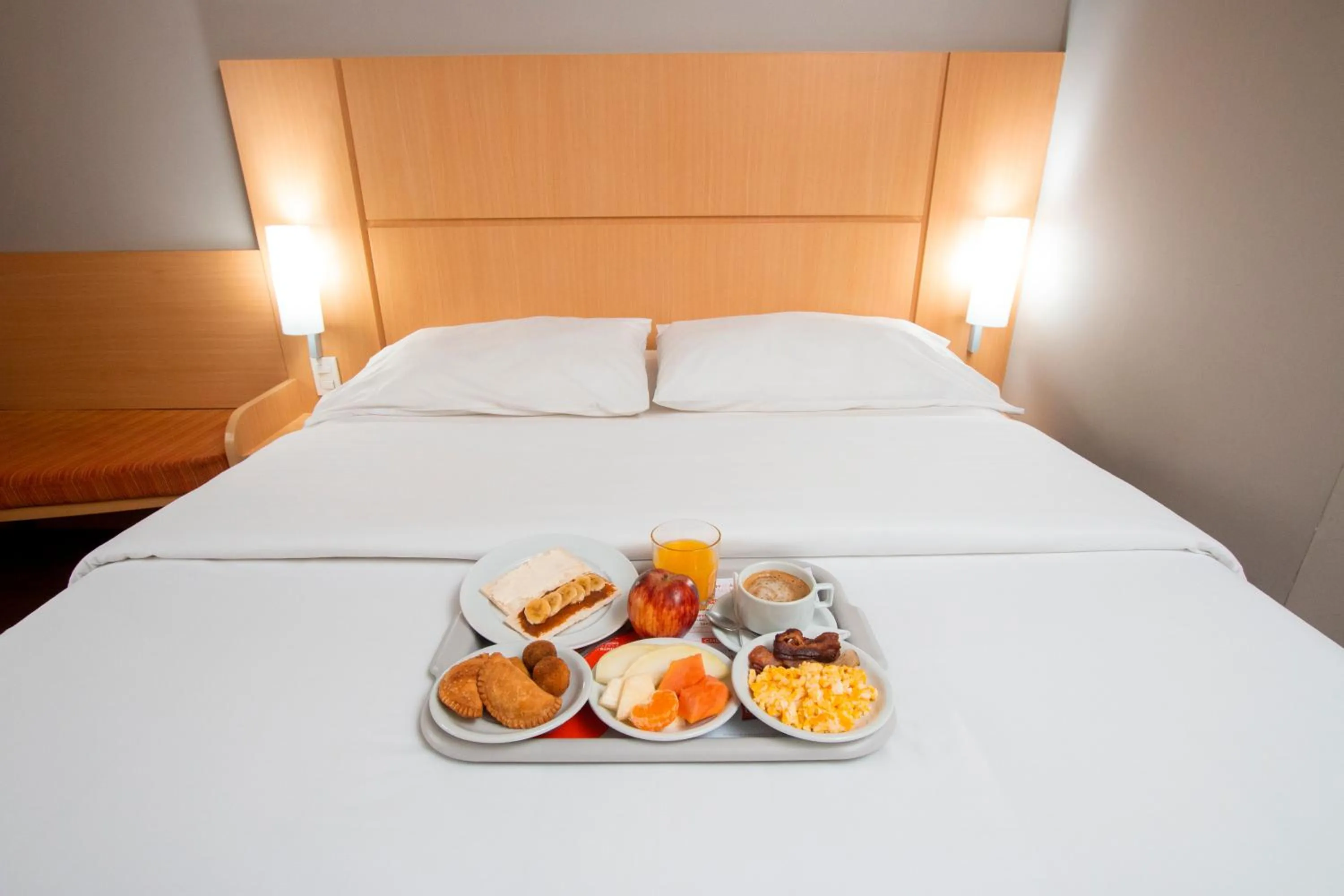 Bed in ibis Asuncion