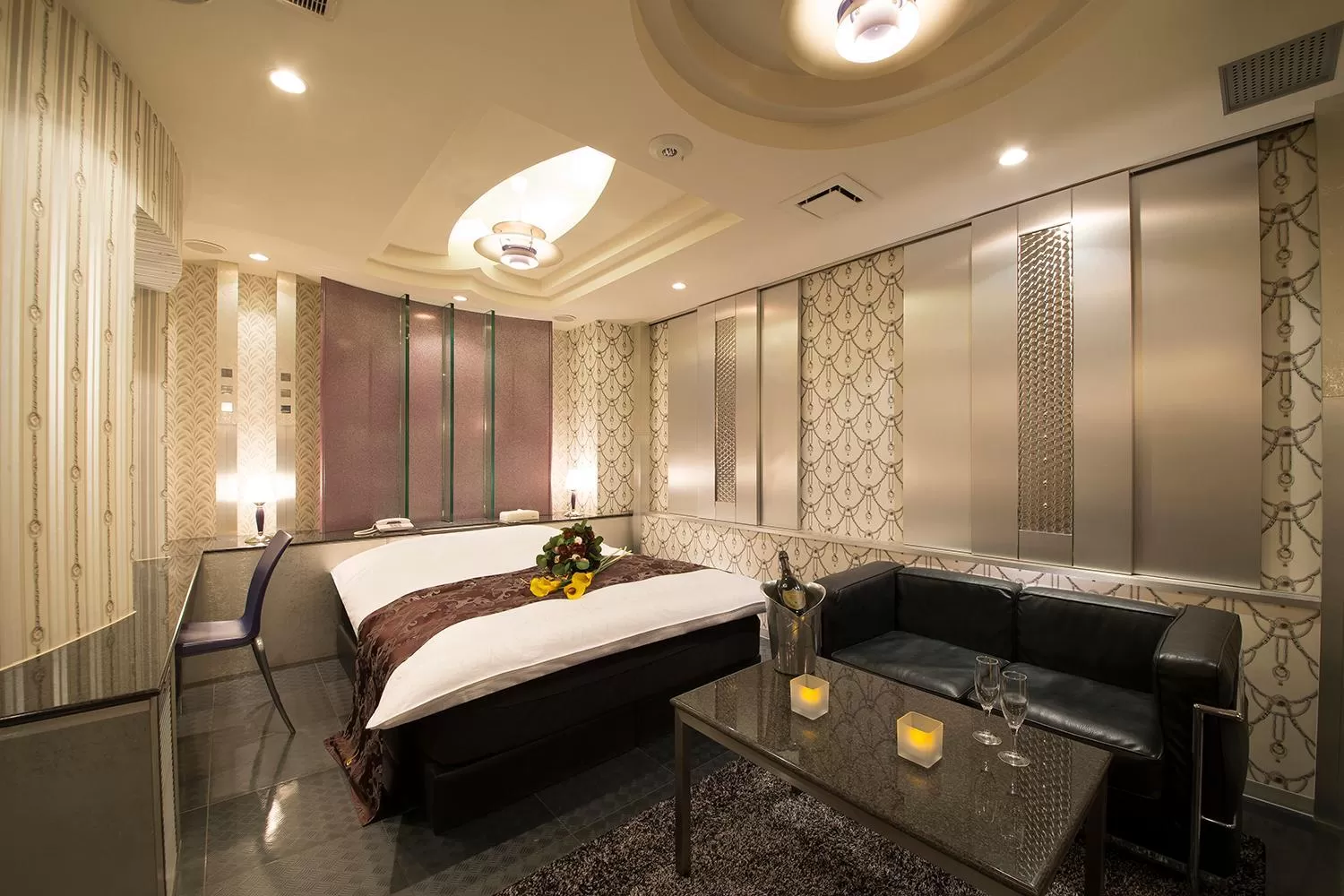 Living room, Bed in Lucky Sun