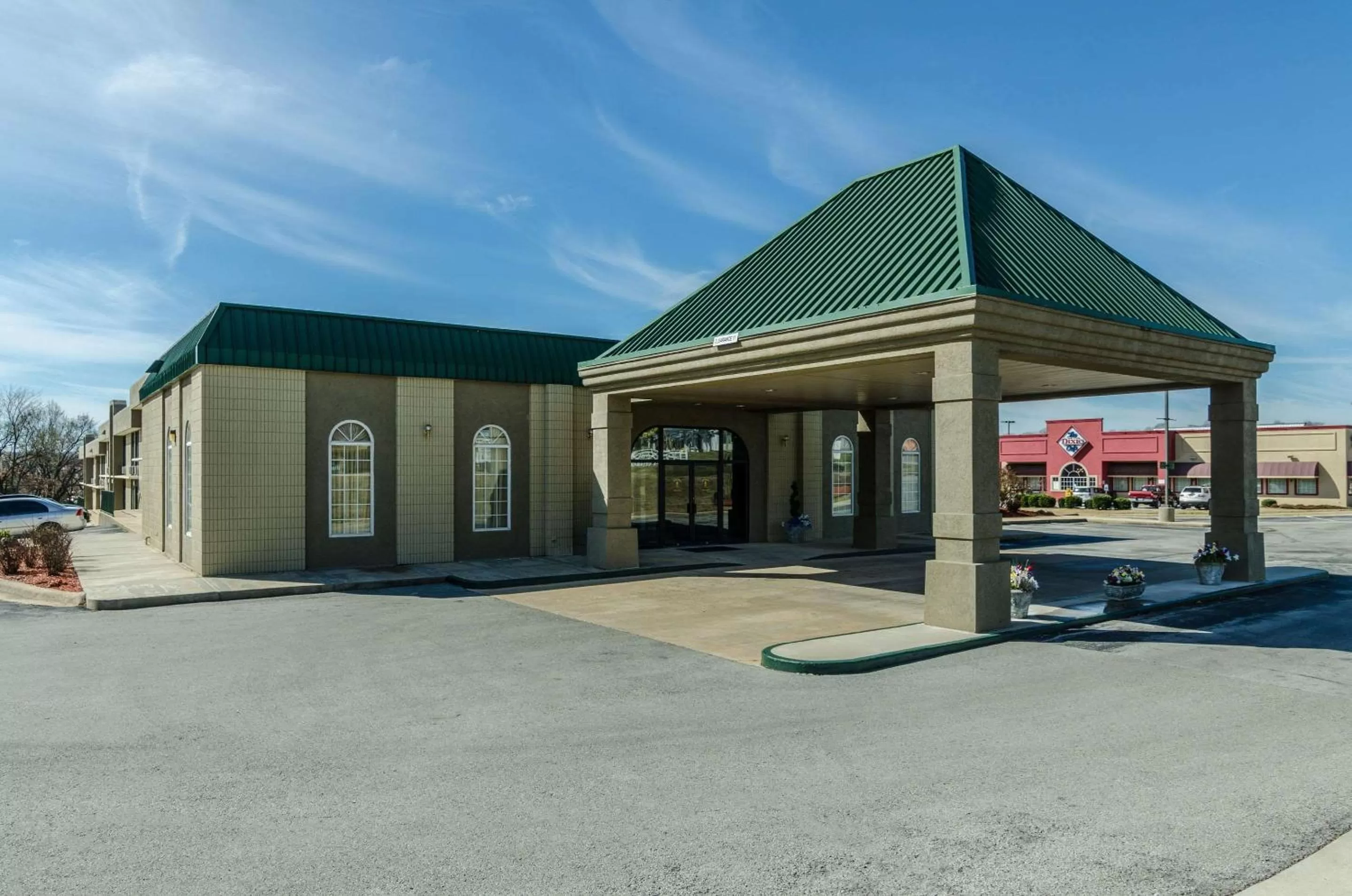 Property building in Quality Inn Harrison North