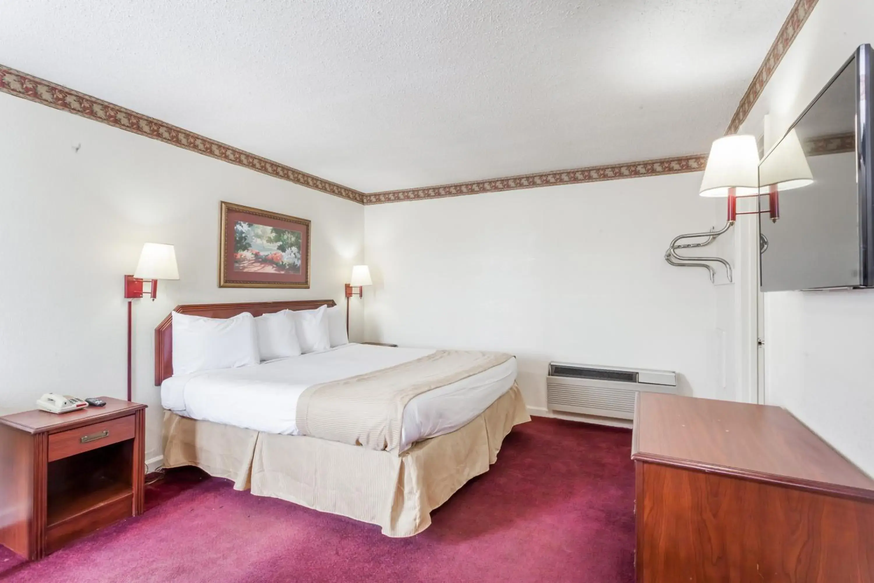 King Room - Non-Smoking in Knights Inn Hurricane Mills King Room - Non-Smoking in Knights Inn Hurricane Mills