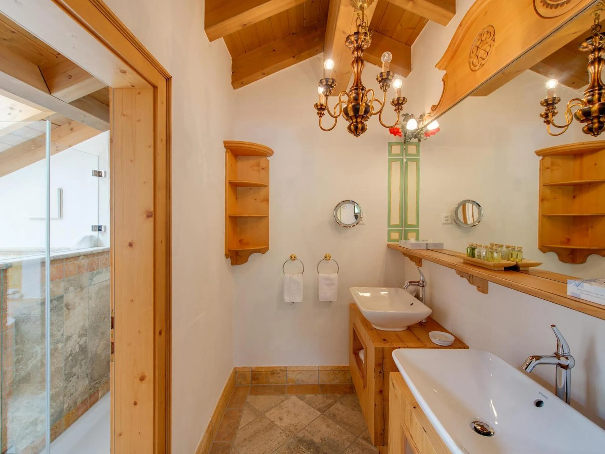 Photo of the whole room in Hotel Berghof