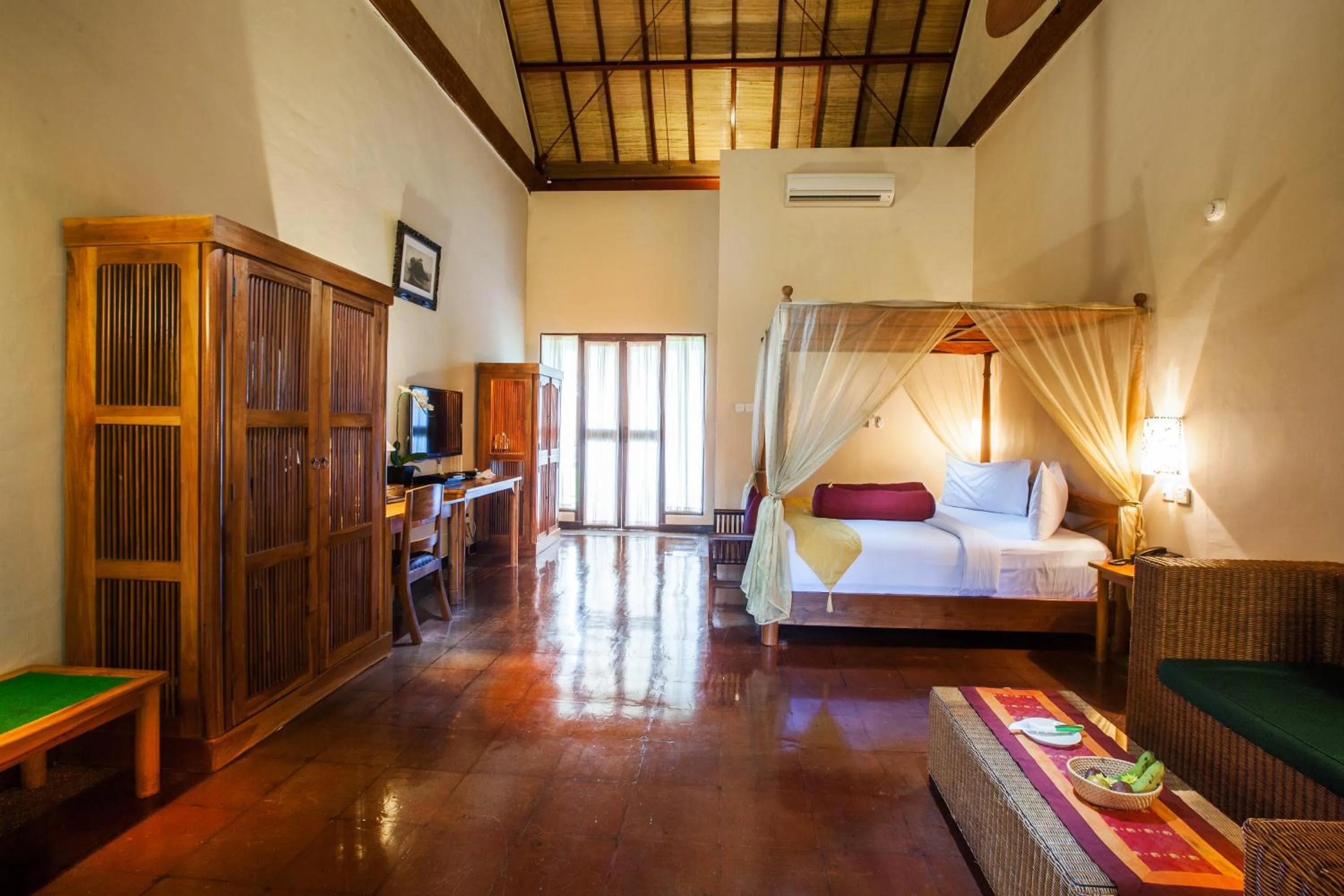 Bed in Junjungan Ubud Hotel and Spa