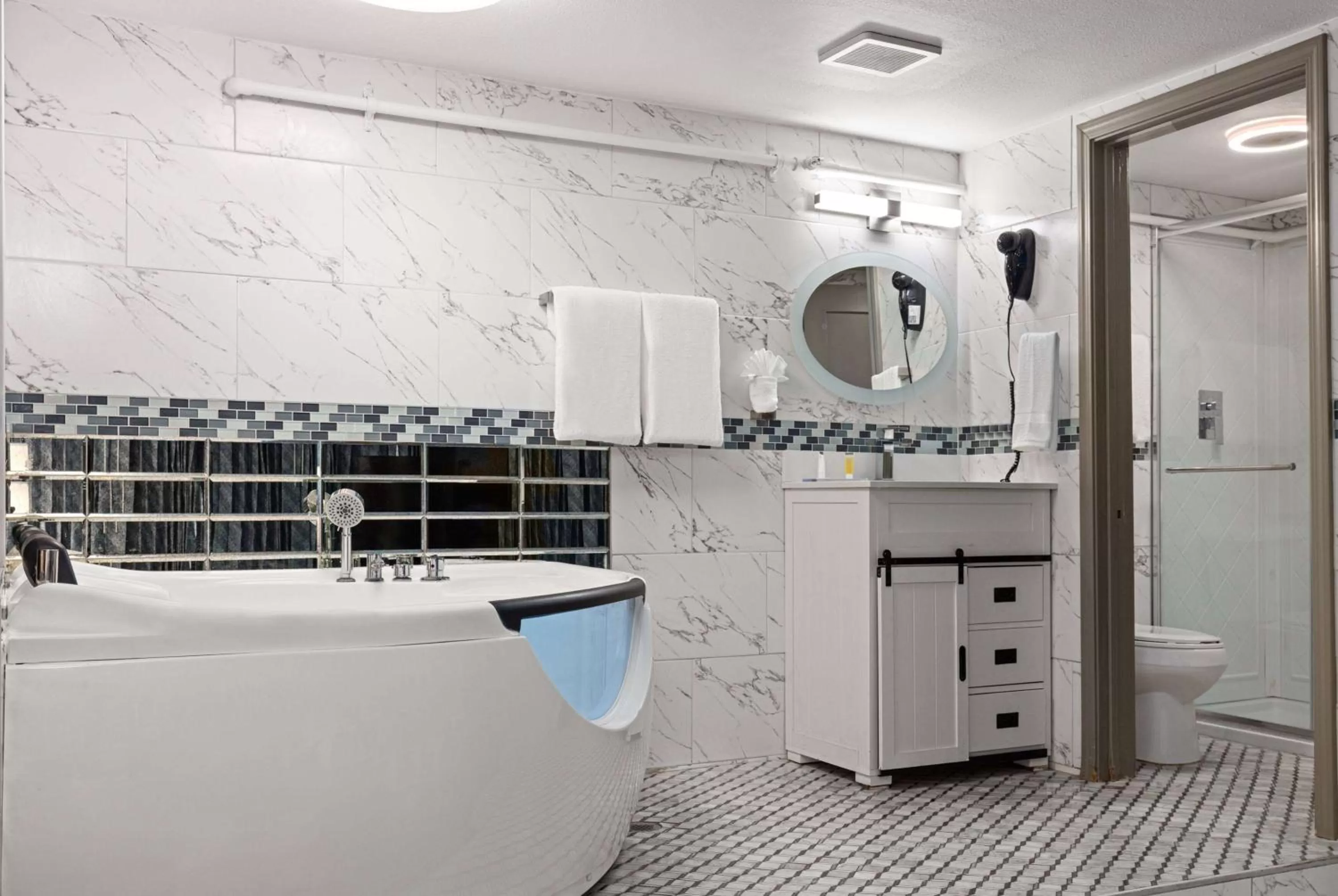 Bathroom in Days Inn by Wyndham Lakewood South Tacoma