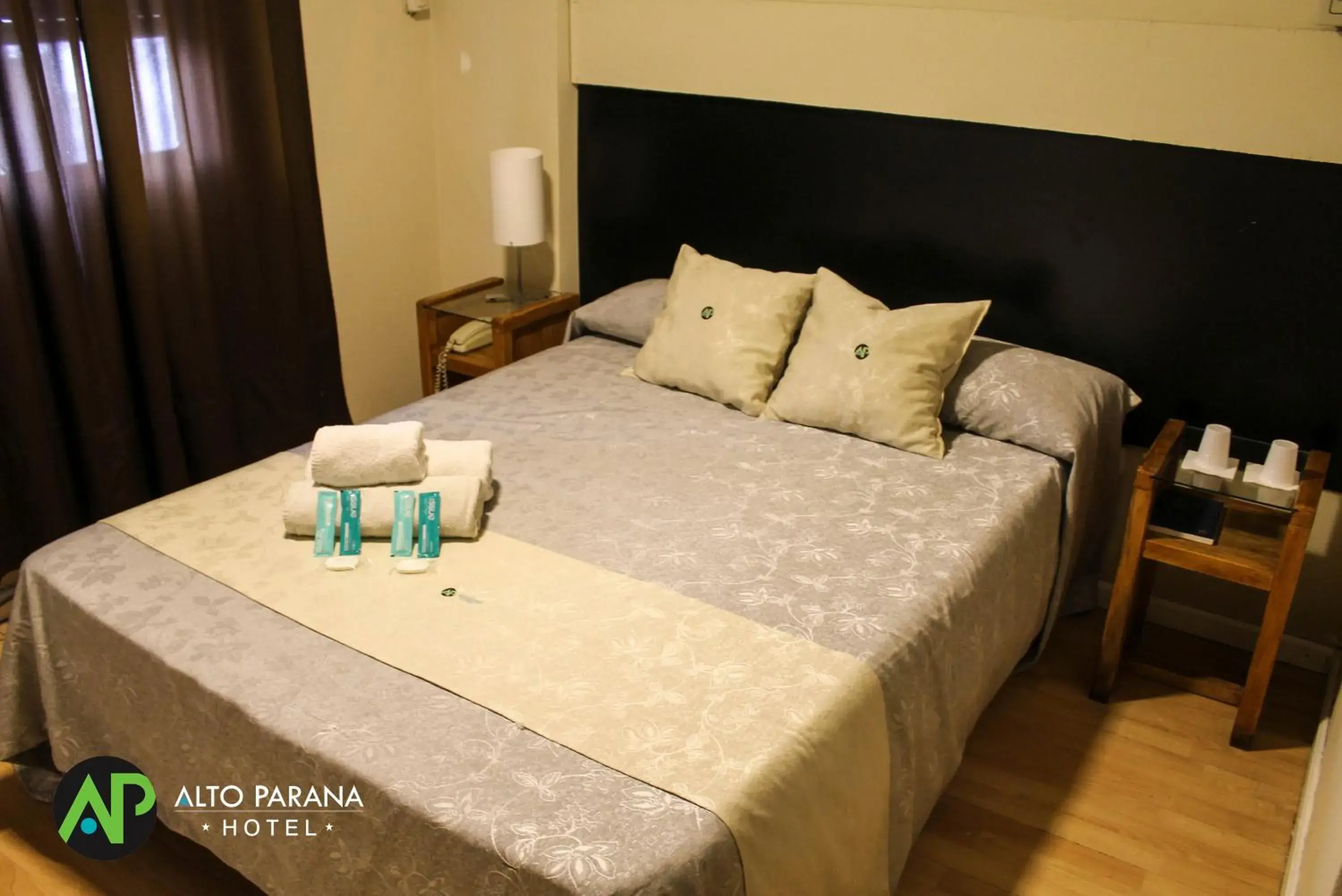 Standard Single Room in Hotel Alto Parana Standard Single Room in Hotel Alto Parana