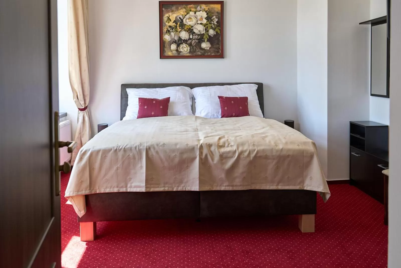 Bed in Vila Lovců králových