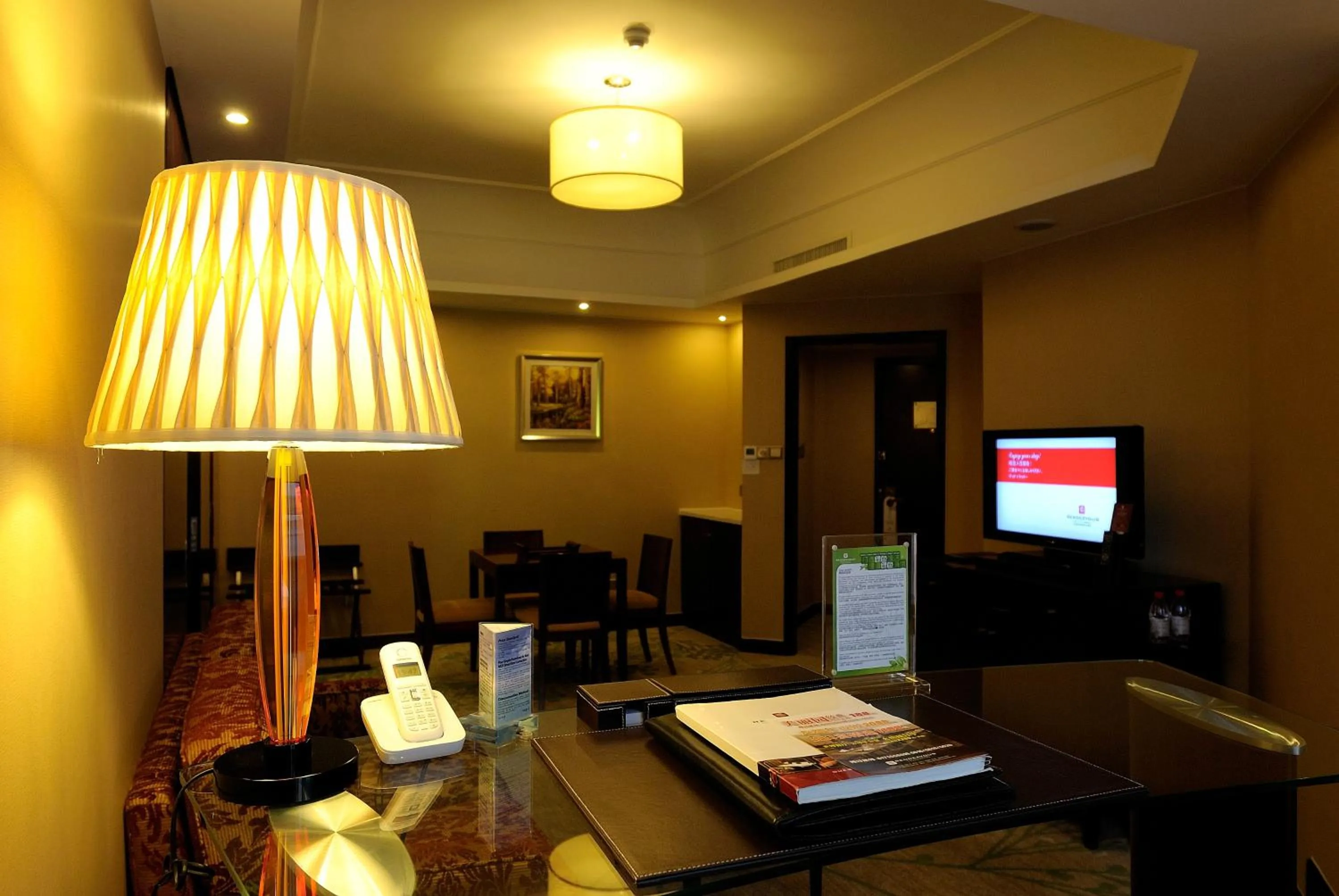 Seating area in Merry Hotel Shanghai (Former Rendezvous Merry Hotel Shanghai)