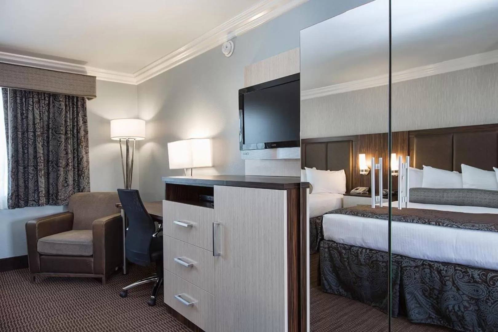 Bedroom, Bed in Best Western University Inn Santa Clara