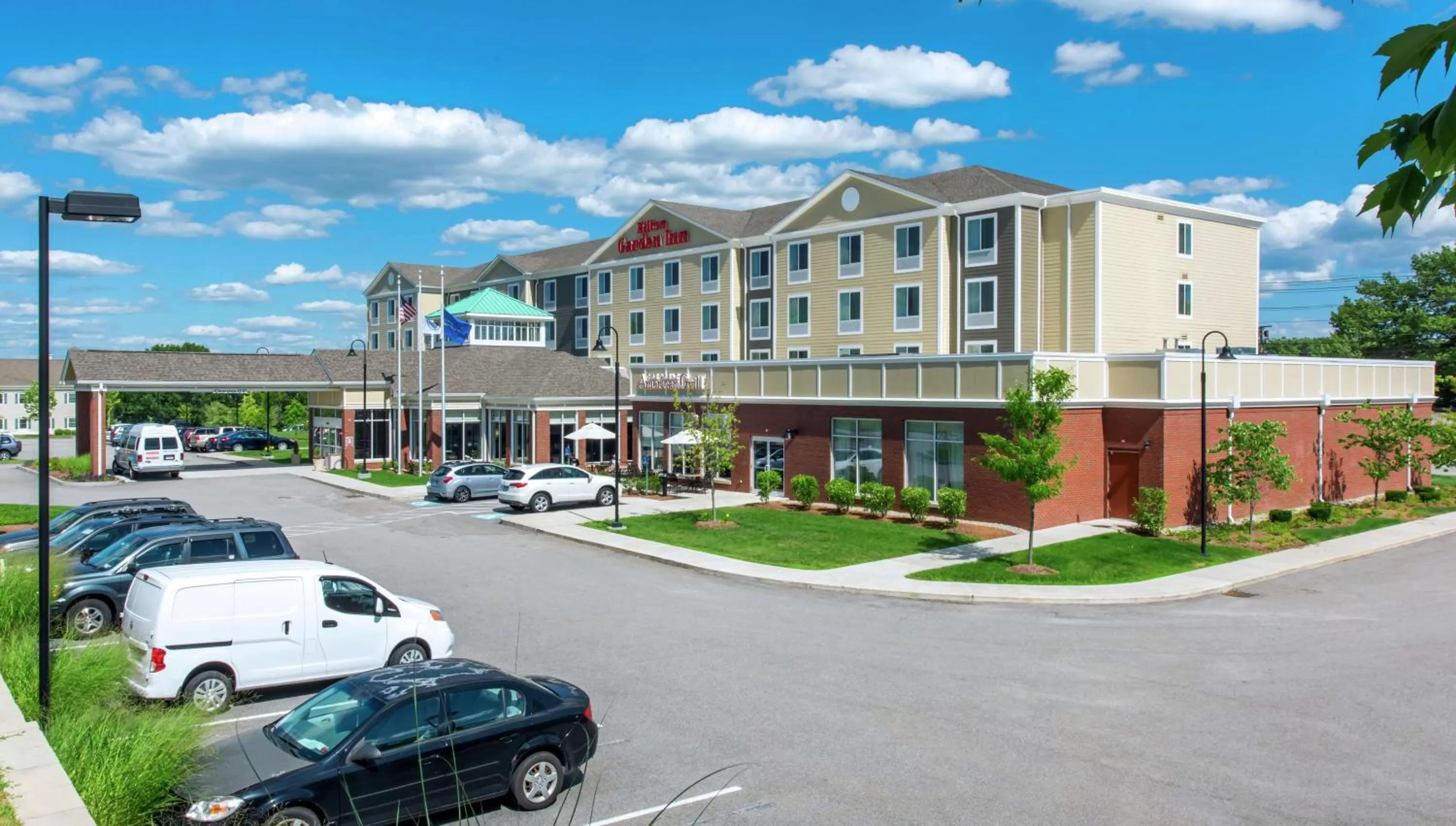 Property building in Hilton Garden Inn Devens Common