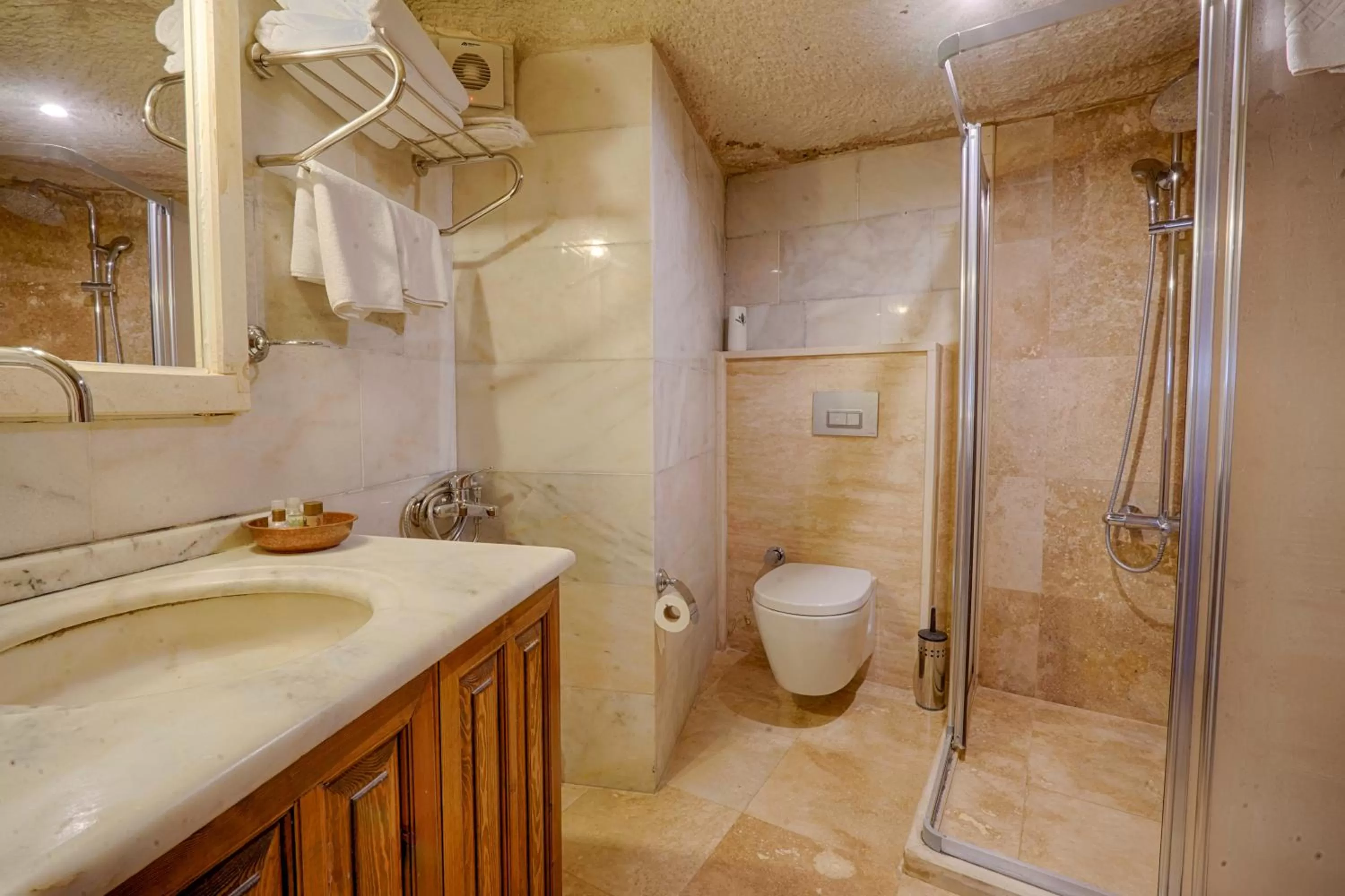 Shower in Tulip Cave Suites