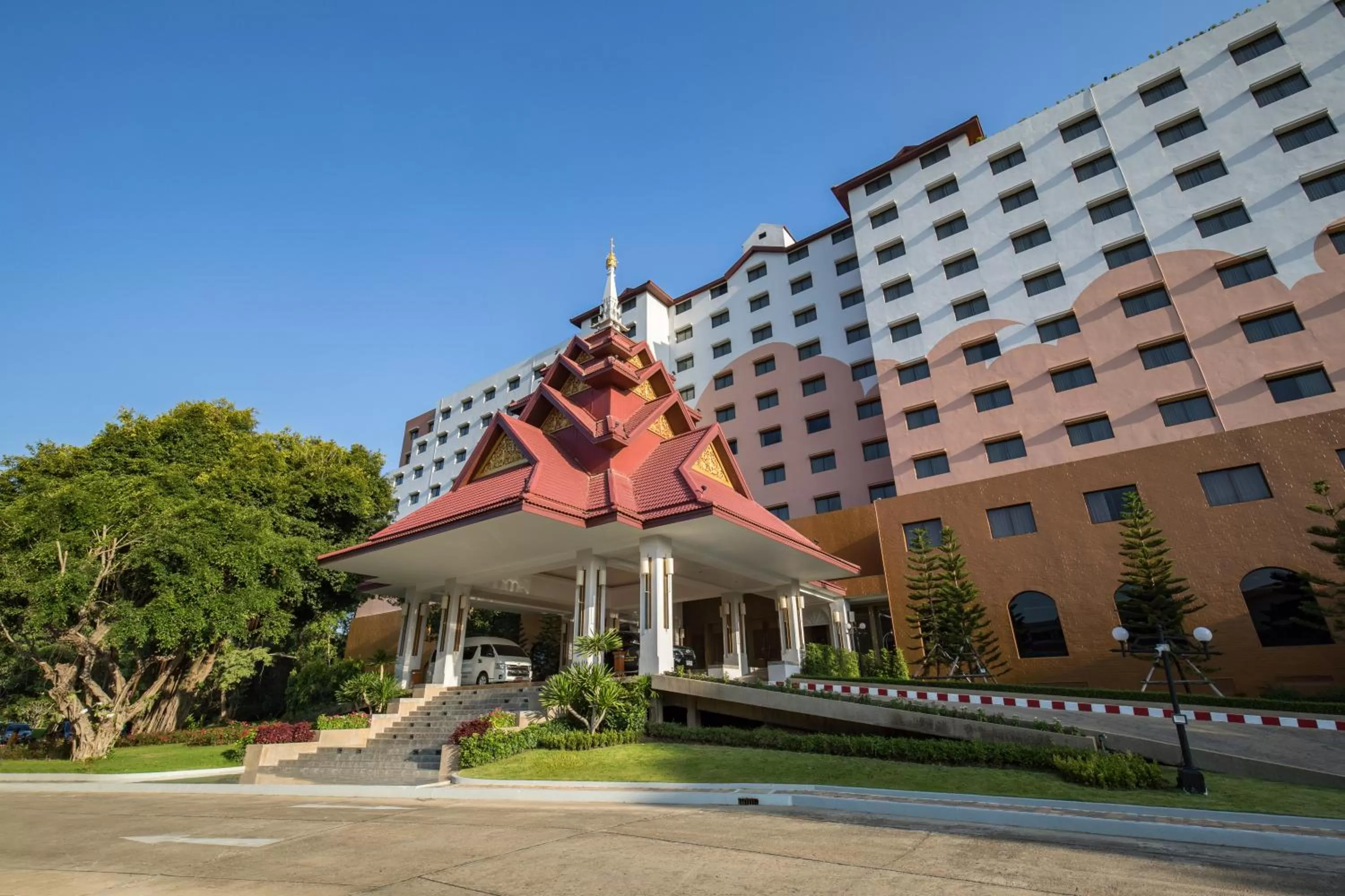 Property building in The Heritage Chiang Rai Hotel and Convention