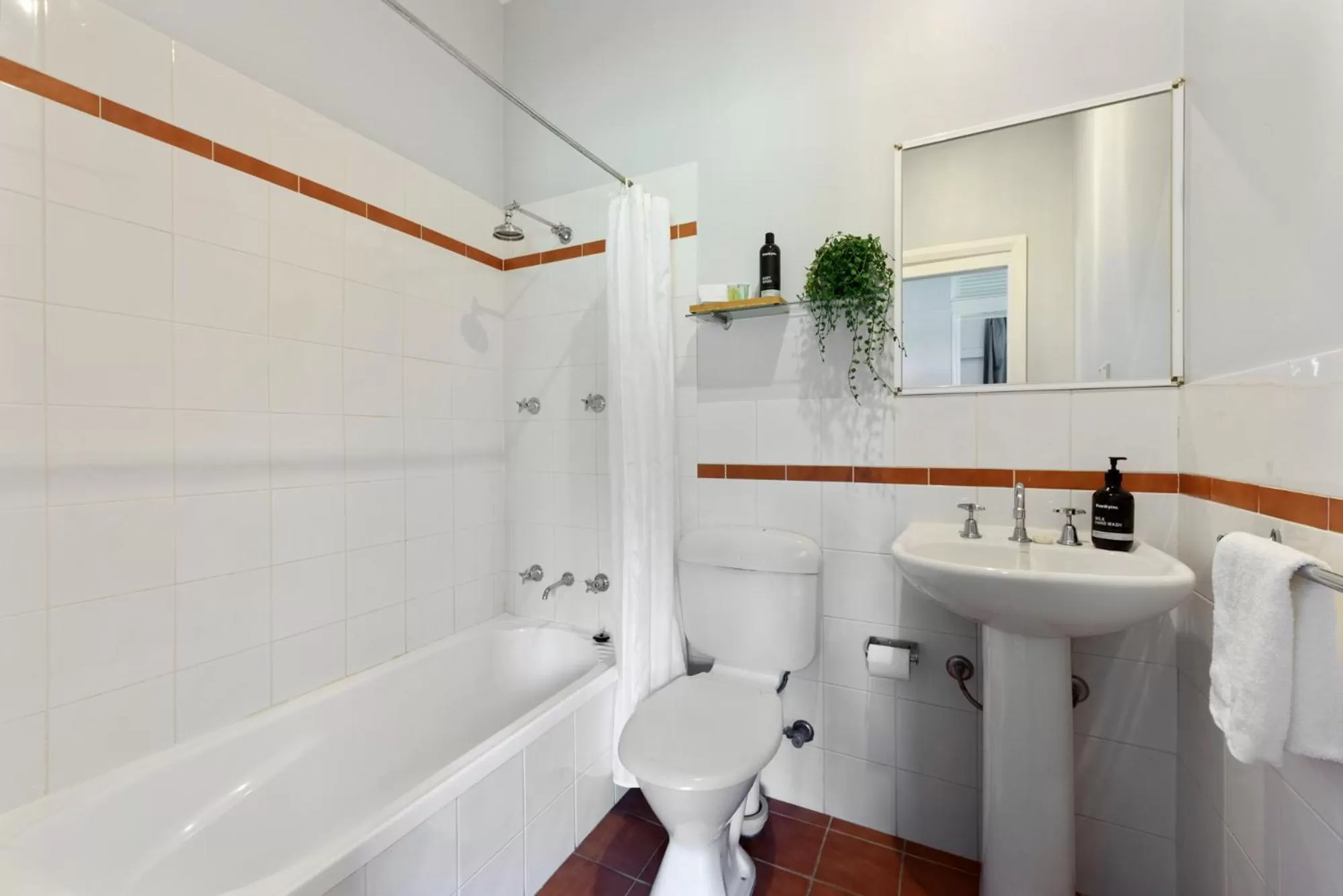 Calm Waters Waterfront Cottages