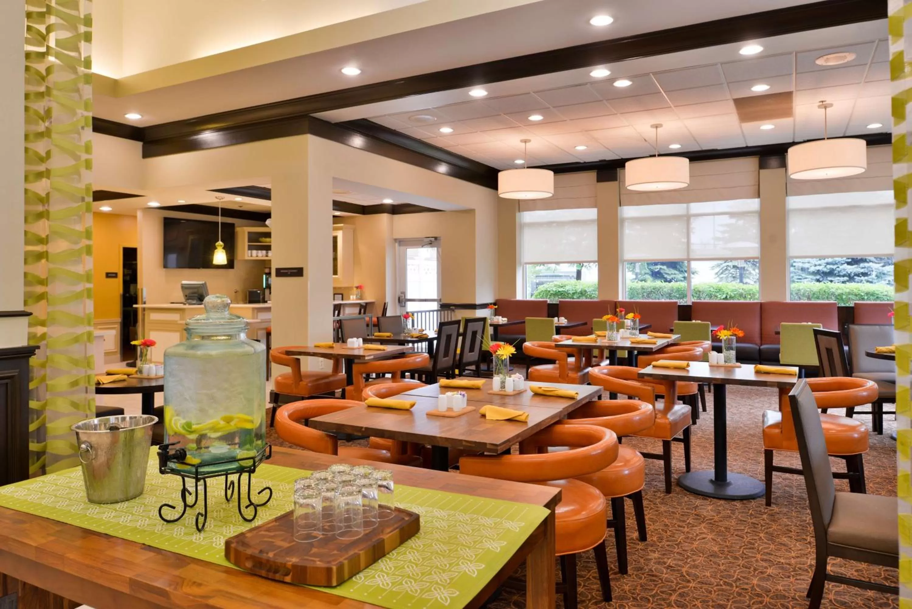 Restaurant/places to eat in Hilton Garden Inn Indianapolis/Carmel