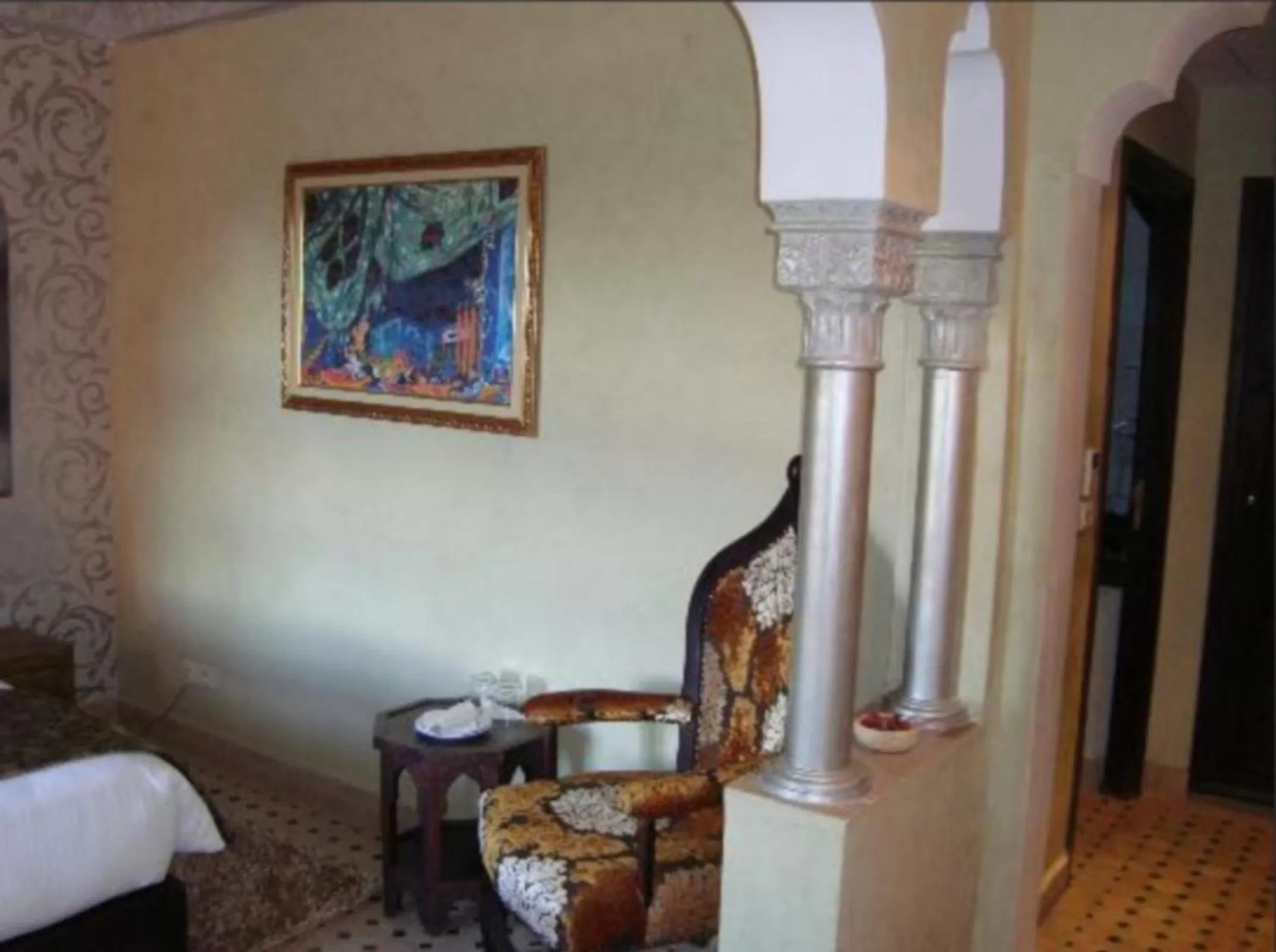 Decorative detail in Le Temple Des Arts