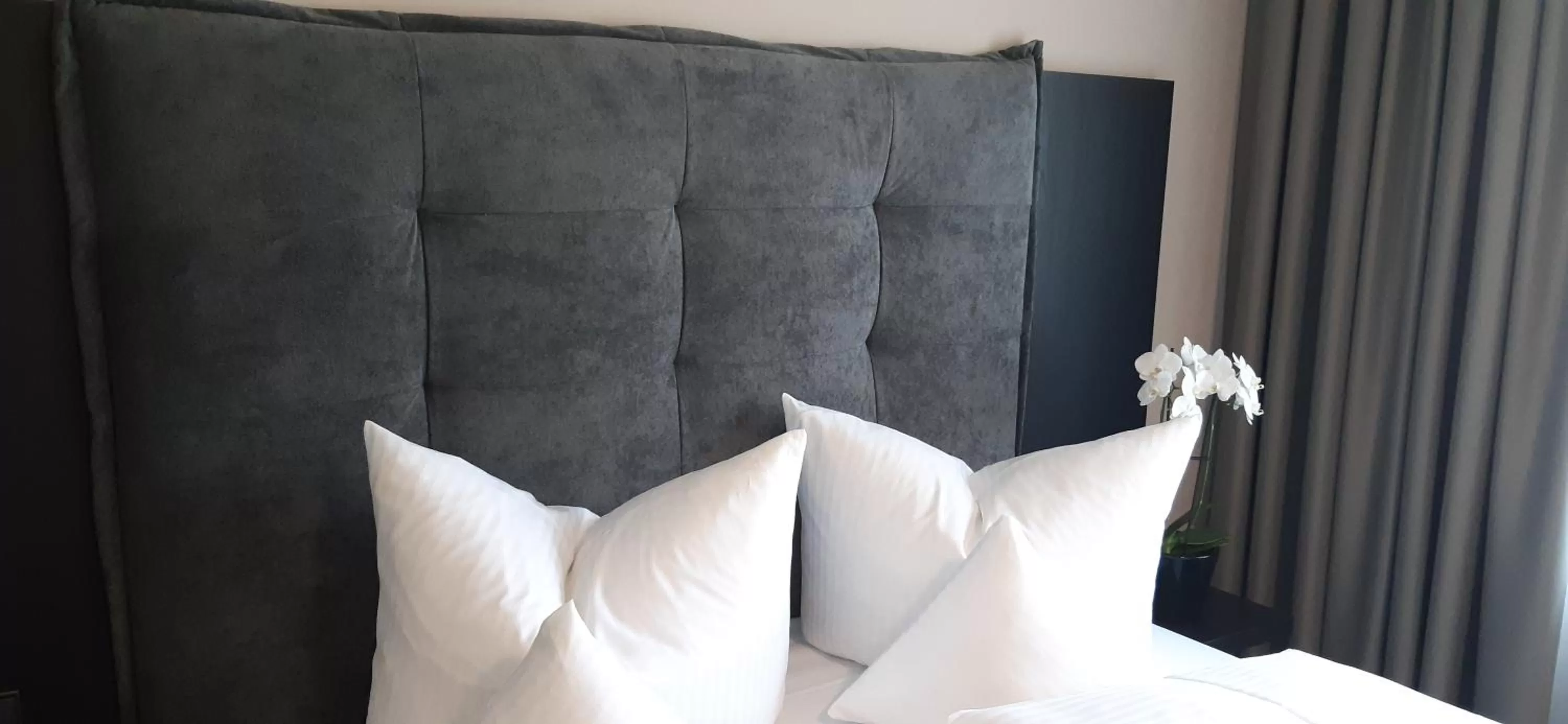 Bedroom, Bed in Remstal Hotel