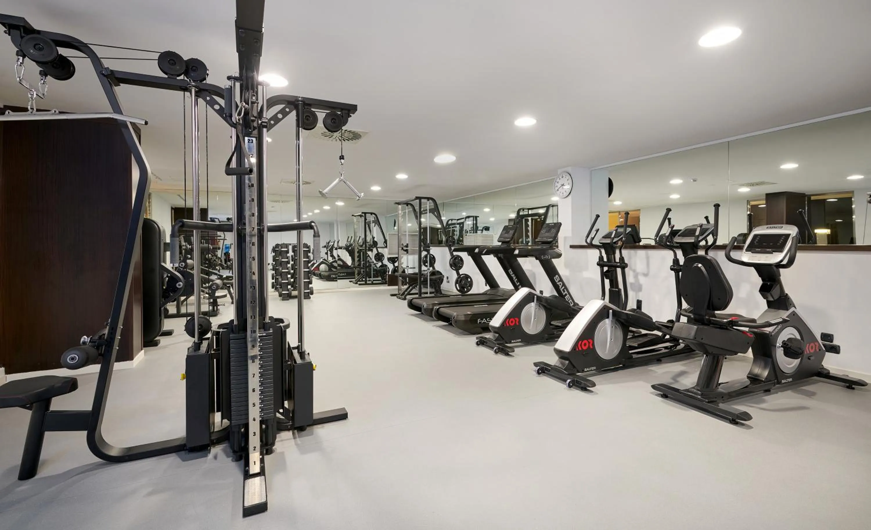 Fitness centre/facilities in Hipotels Mediterraneo Hotel - Adults Only