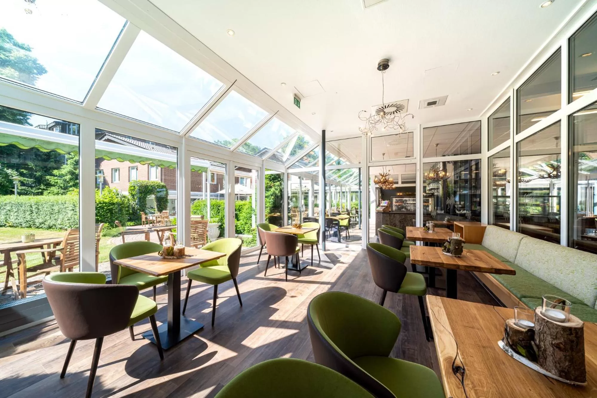 Restaurant/places to eat in Waldhotel Tannenhäuschen