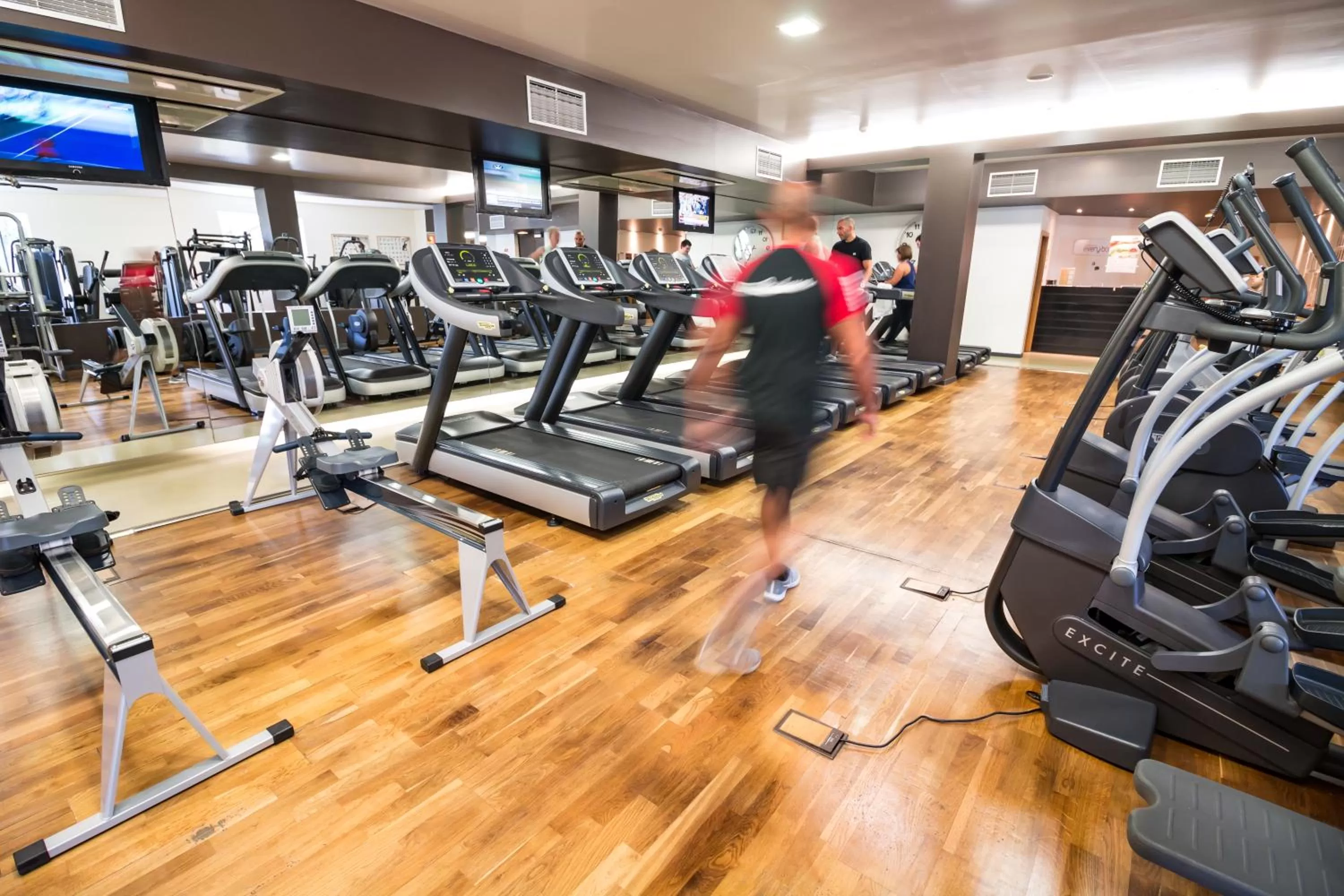 People in Evora Hotel