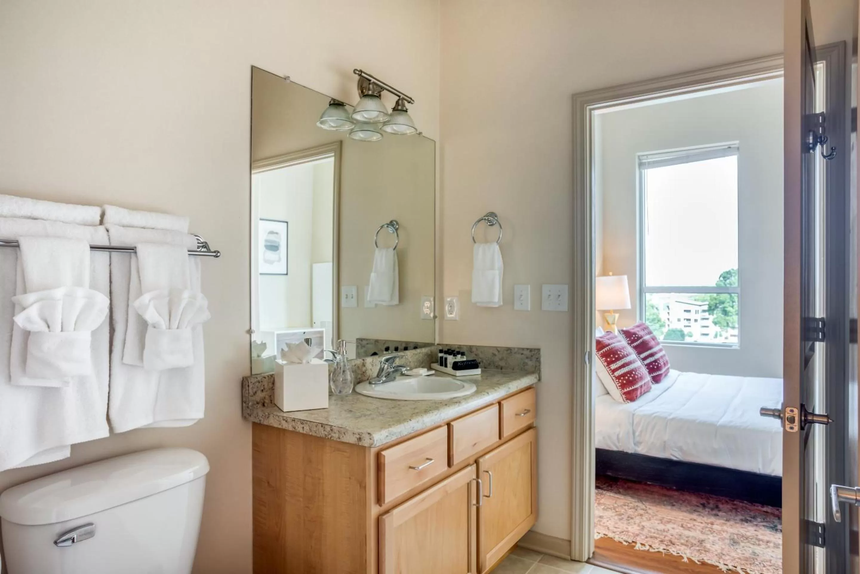 Bathroom, Bed in Mint House Greenville - Downtown