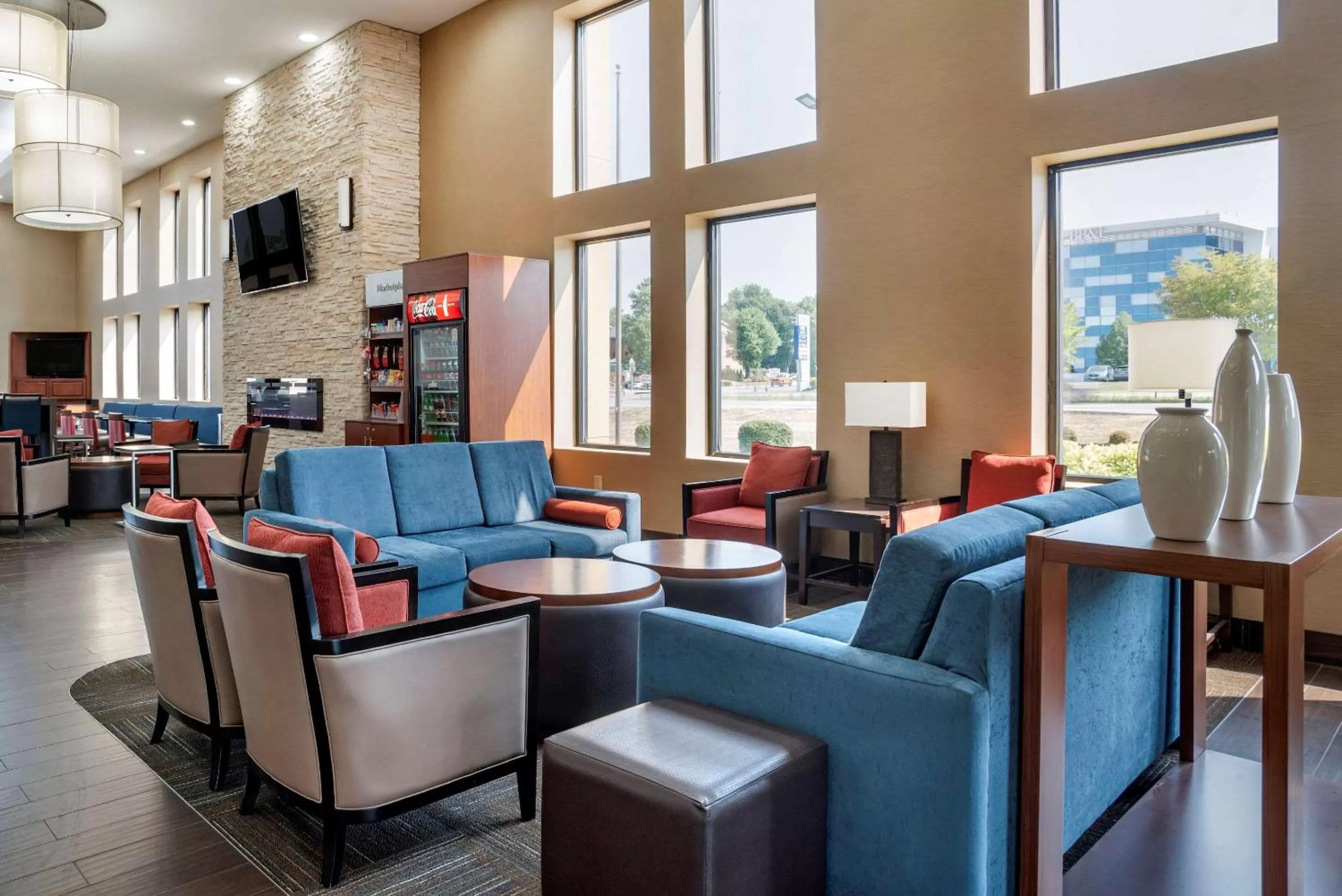 Lobby or reception in Comfort Suites Hagerstown