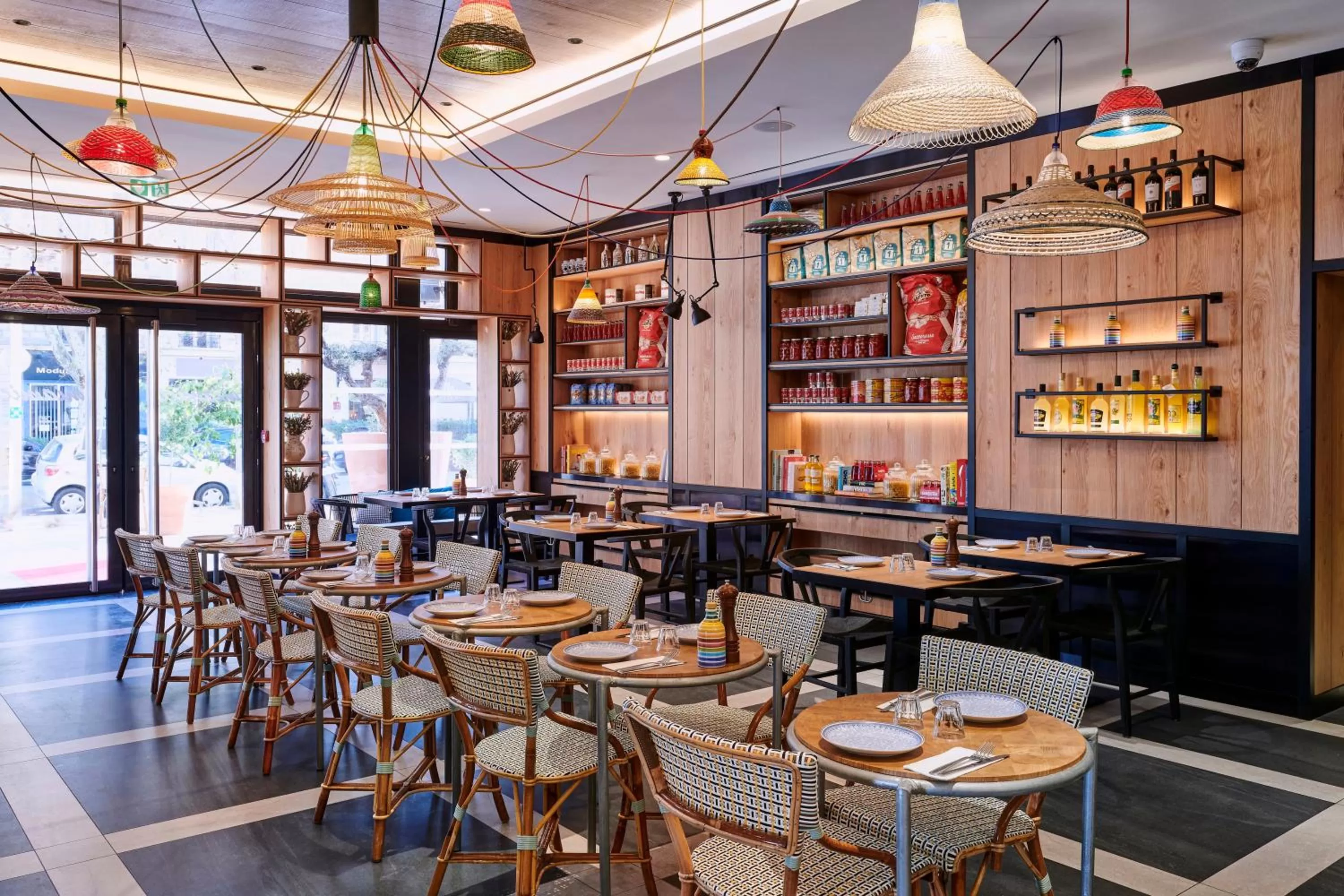 Restaurant/places to eat in Holiday Inn Nice by IHG