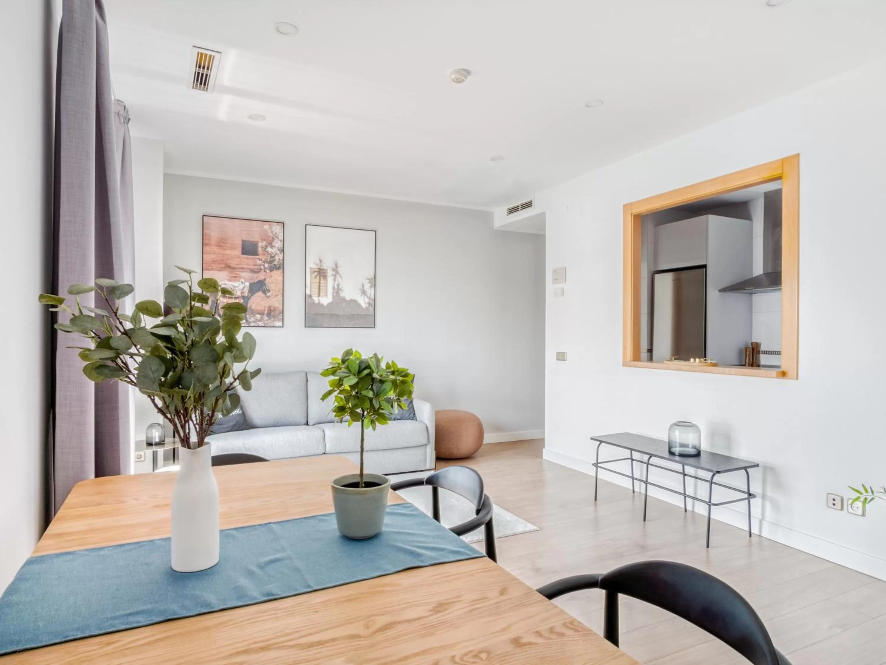 Living room in Limehome Madrid Calle de Don Ramón de la Cruz