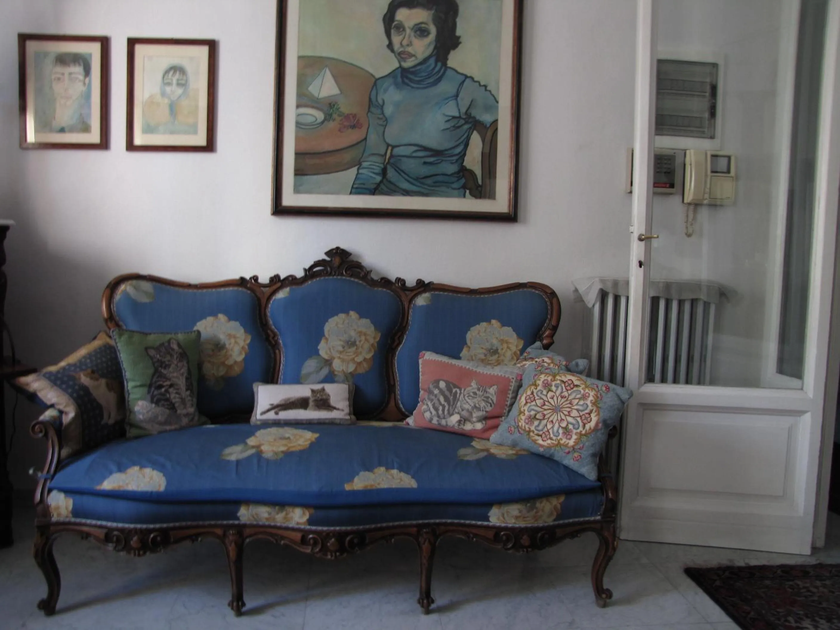 Seating area in Hotel Il Falchetto