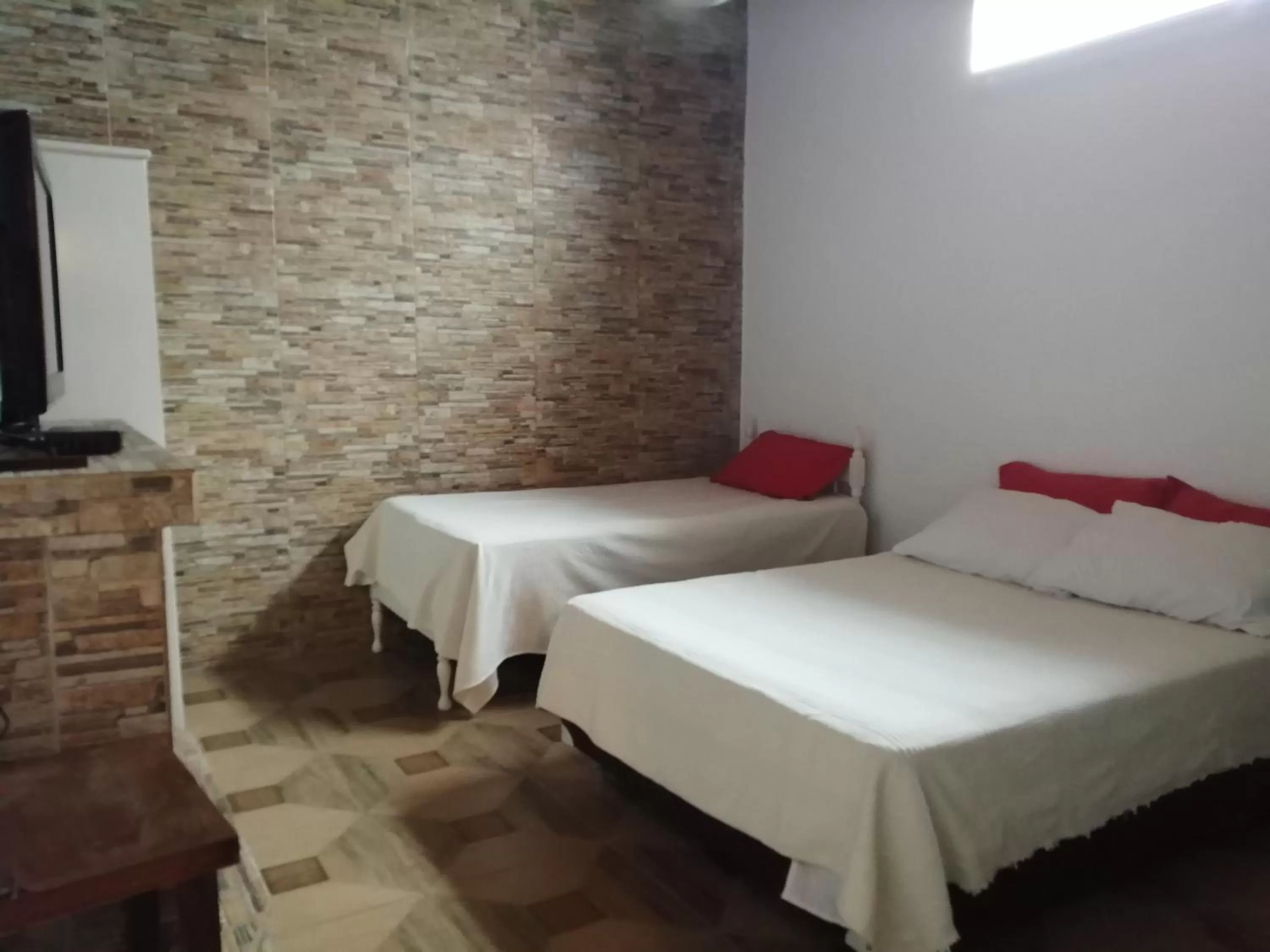 Photo of the whole room, Bed in Granados